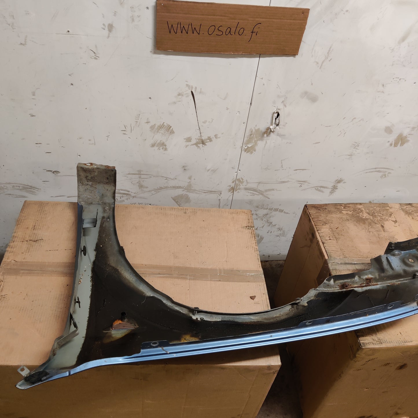 Etulokasuoja oikea, Ford Mondeo III Turnier 1.8 16V (2001 - 2006)