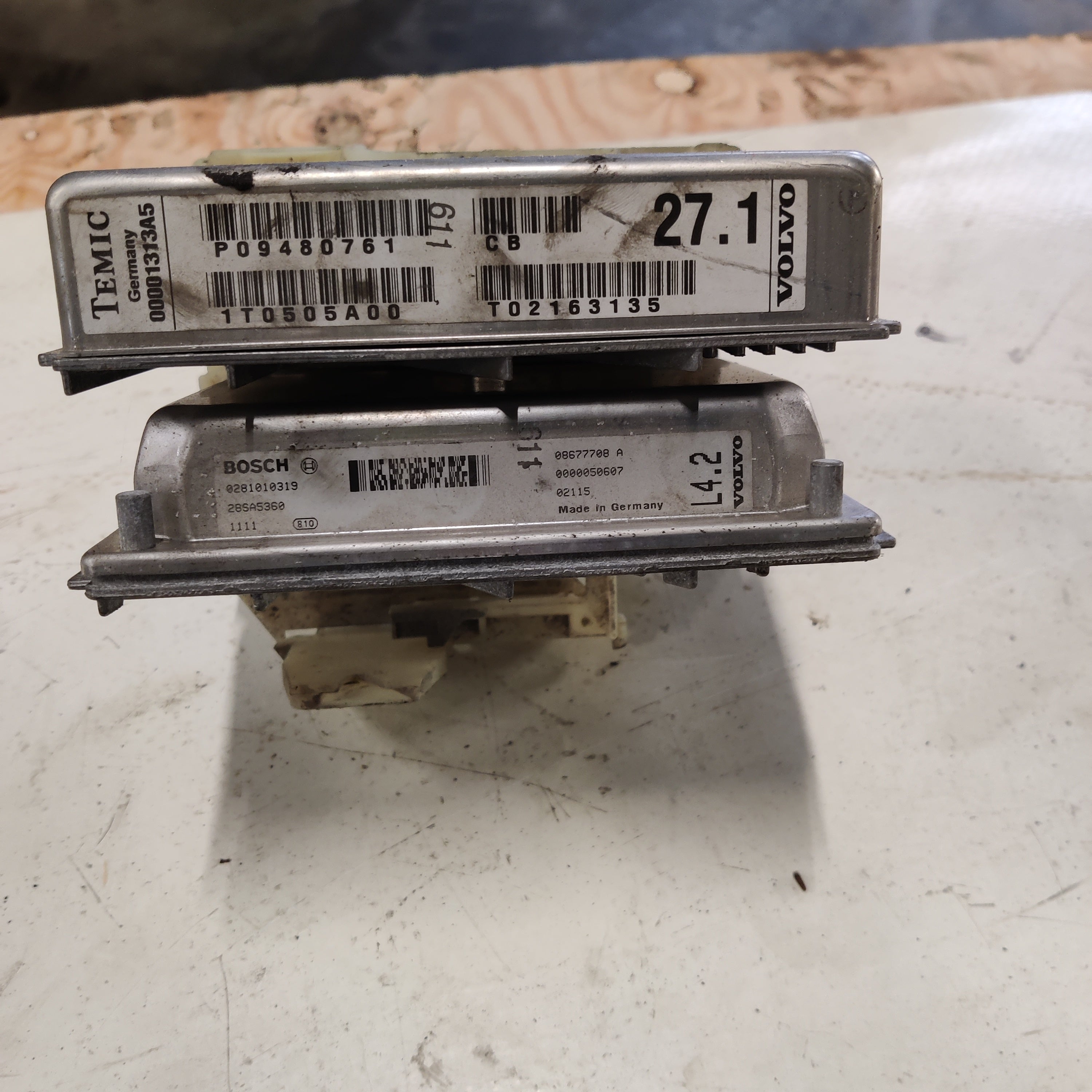 Ruiskutus ohjausyksikkö VOLVO S60 I (384) D5 2002 Diesel 0281010319