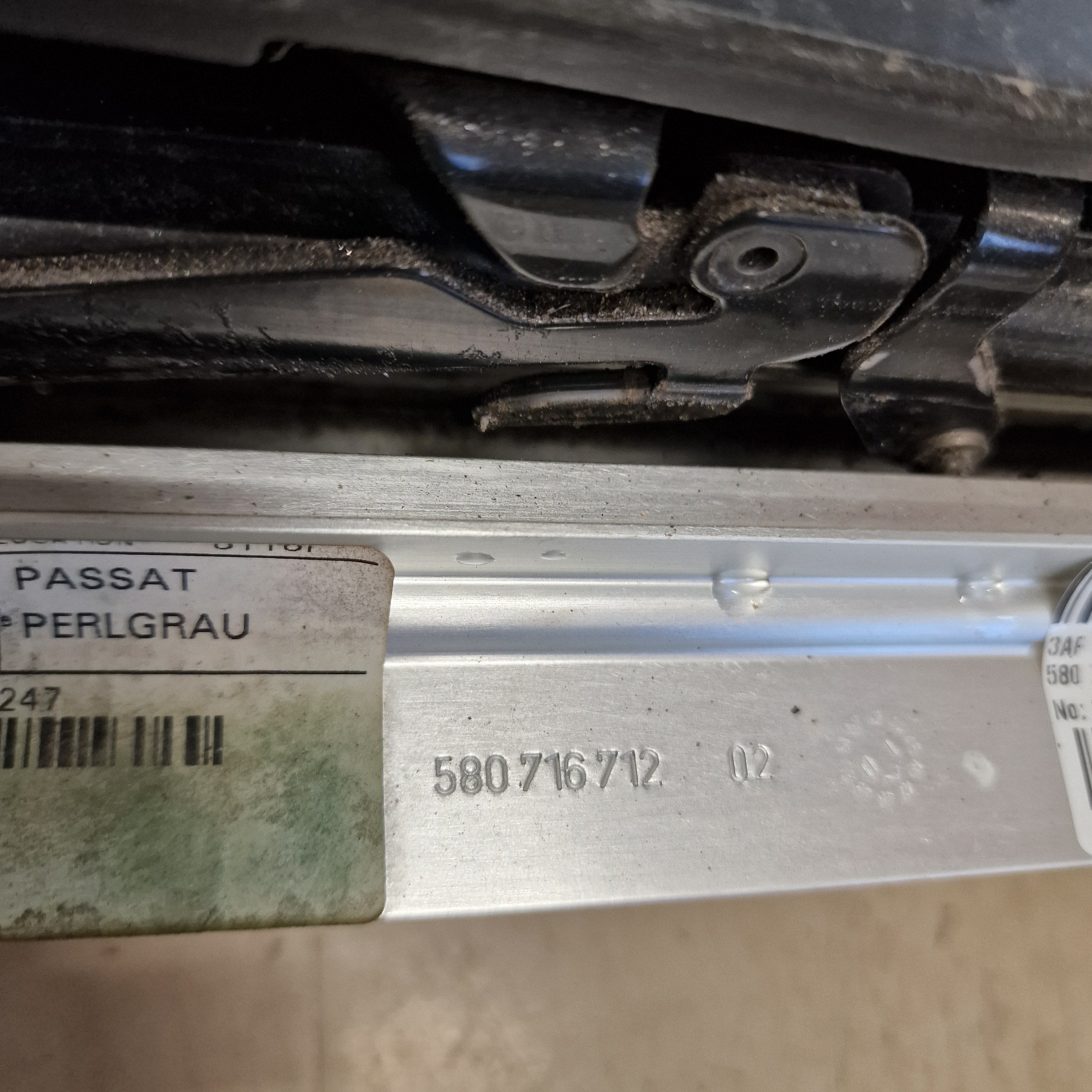 Kattoluukku Volkswagen Passat B7 Variant 365 1.6 TDI diesel 2011, 580717026