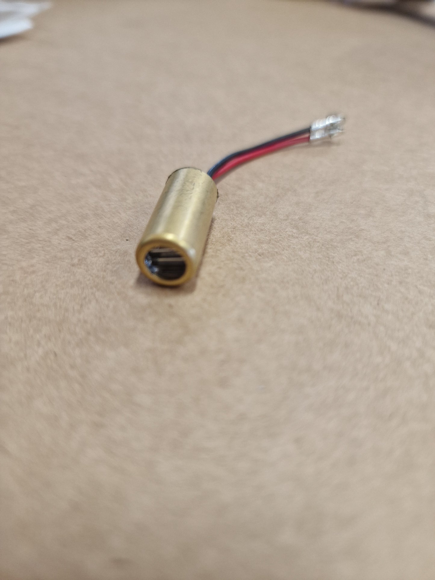 Laaseri Ryobi jiirisaha EMS254L 5131030318