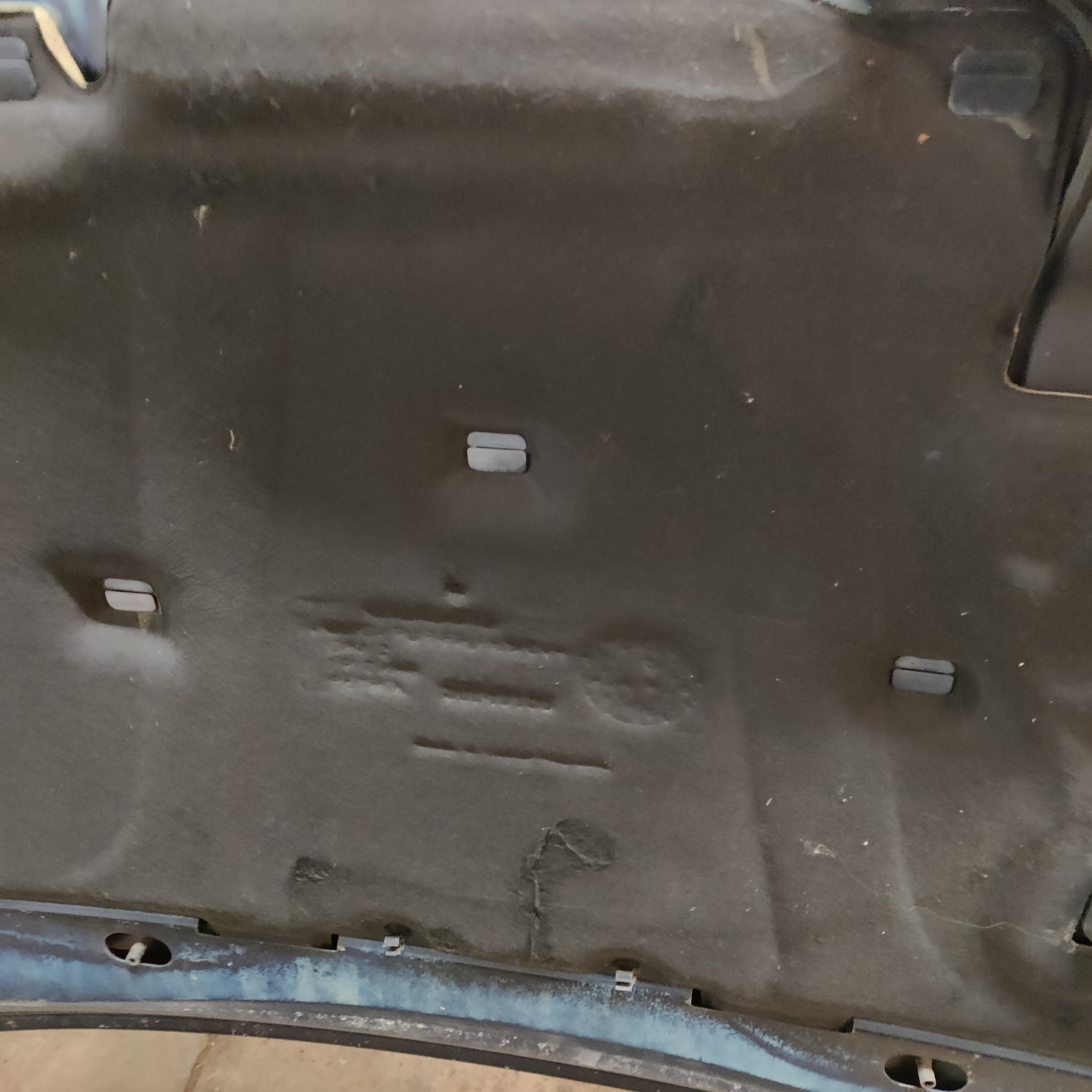 Etukansi Volvo V50 1.8 bensa 2004