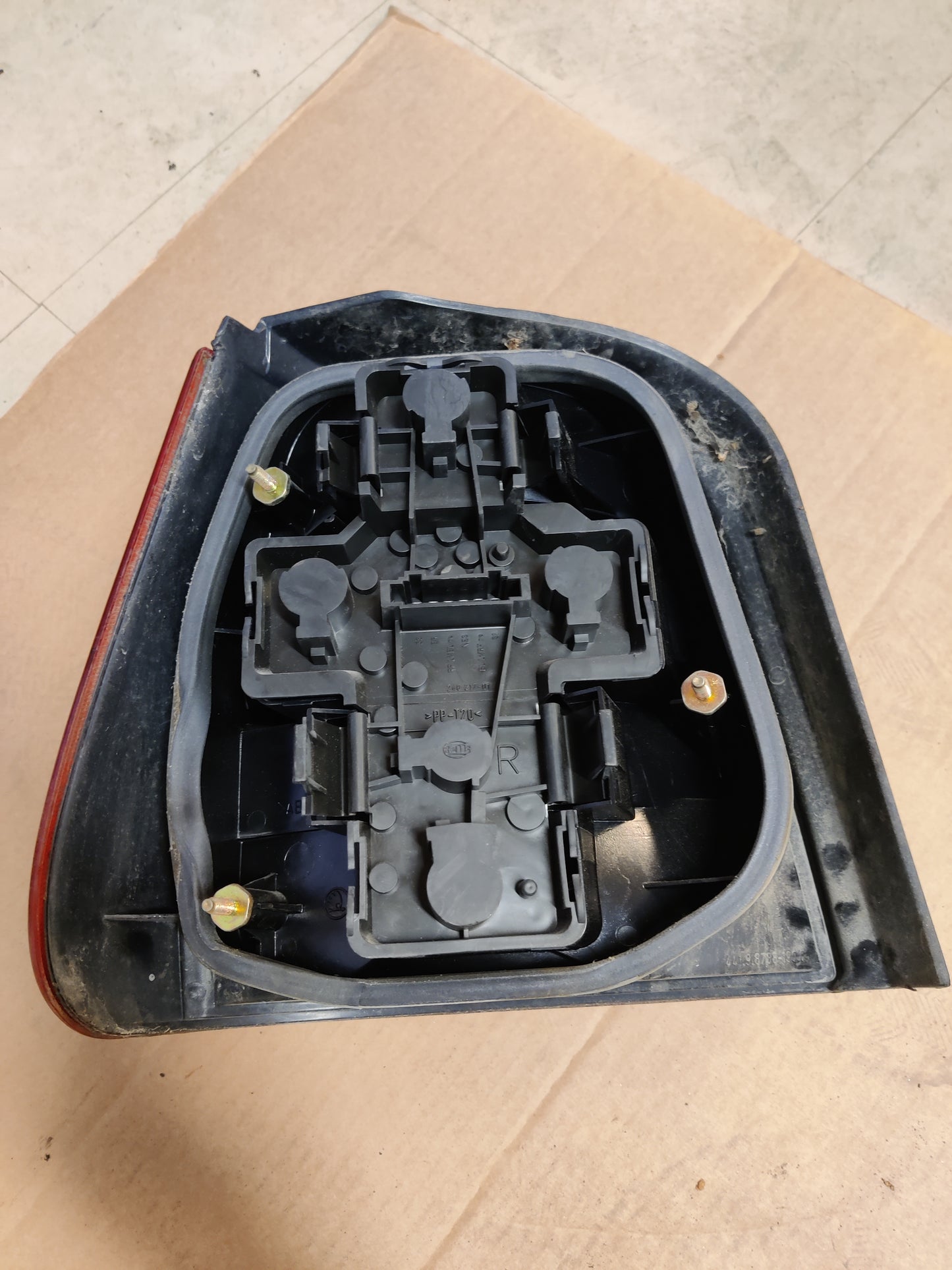 Takavalo oikea Skoda Felicia I 1.3 1996