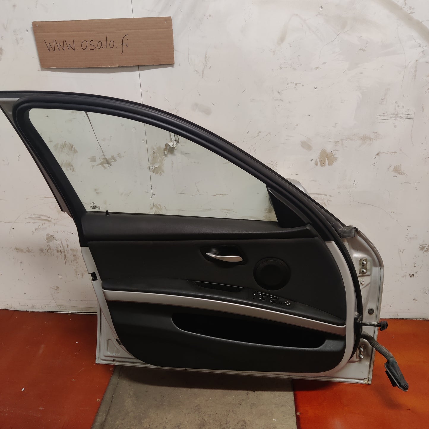 Etuovi, vasen BMW 3 Touring 320 D E91 2006