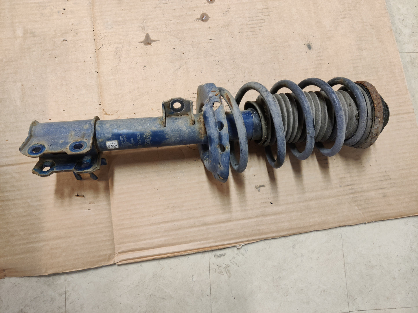 Etujousi ja iskunvaimennin oikea, Opel Astra H 2005 Diesel Meyle 6266230015