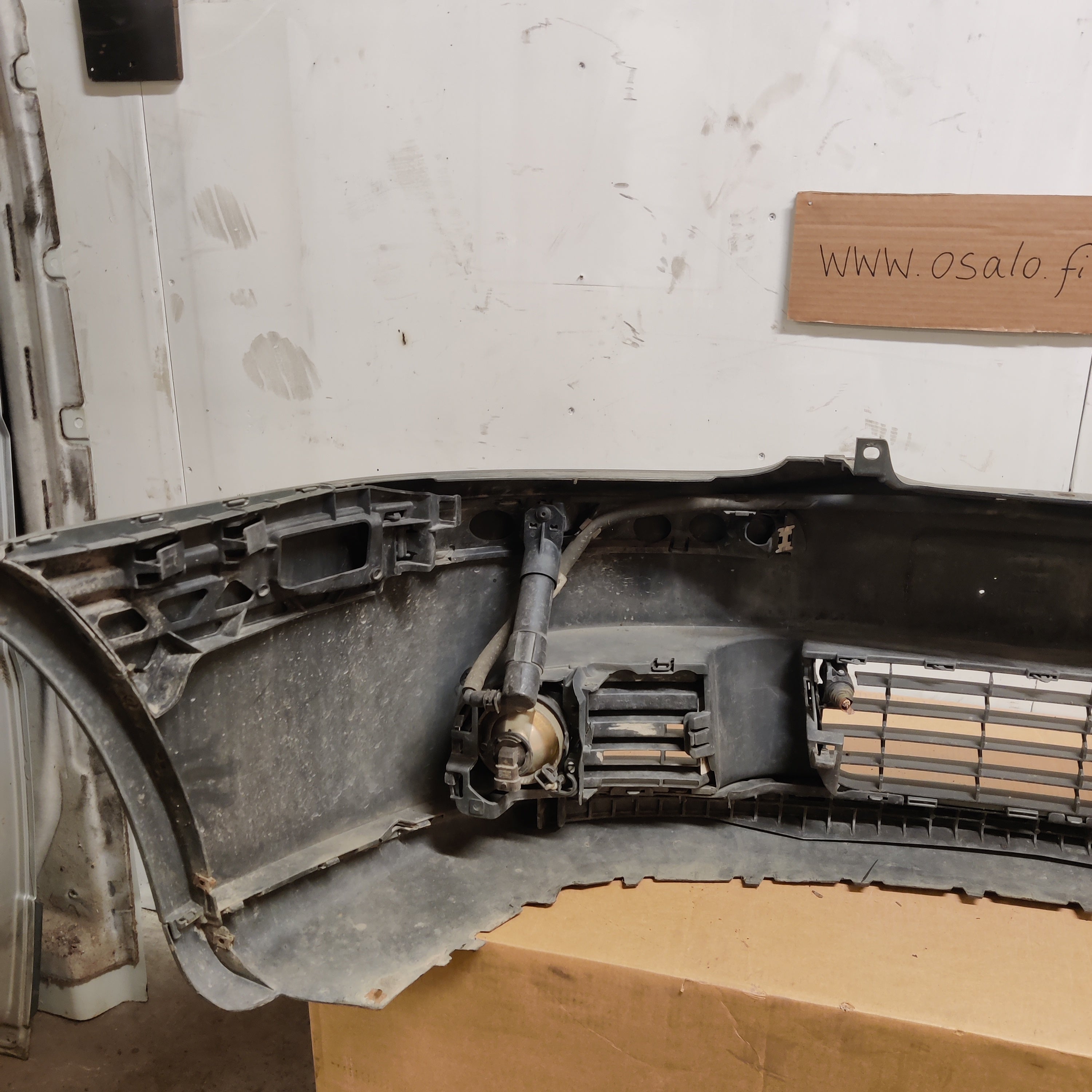 Etupuskuri VW Golf, e-golf V 2004-2009, 1K0807717C