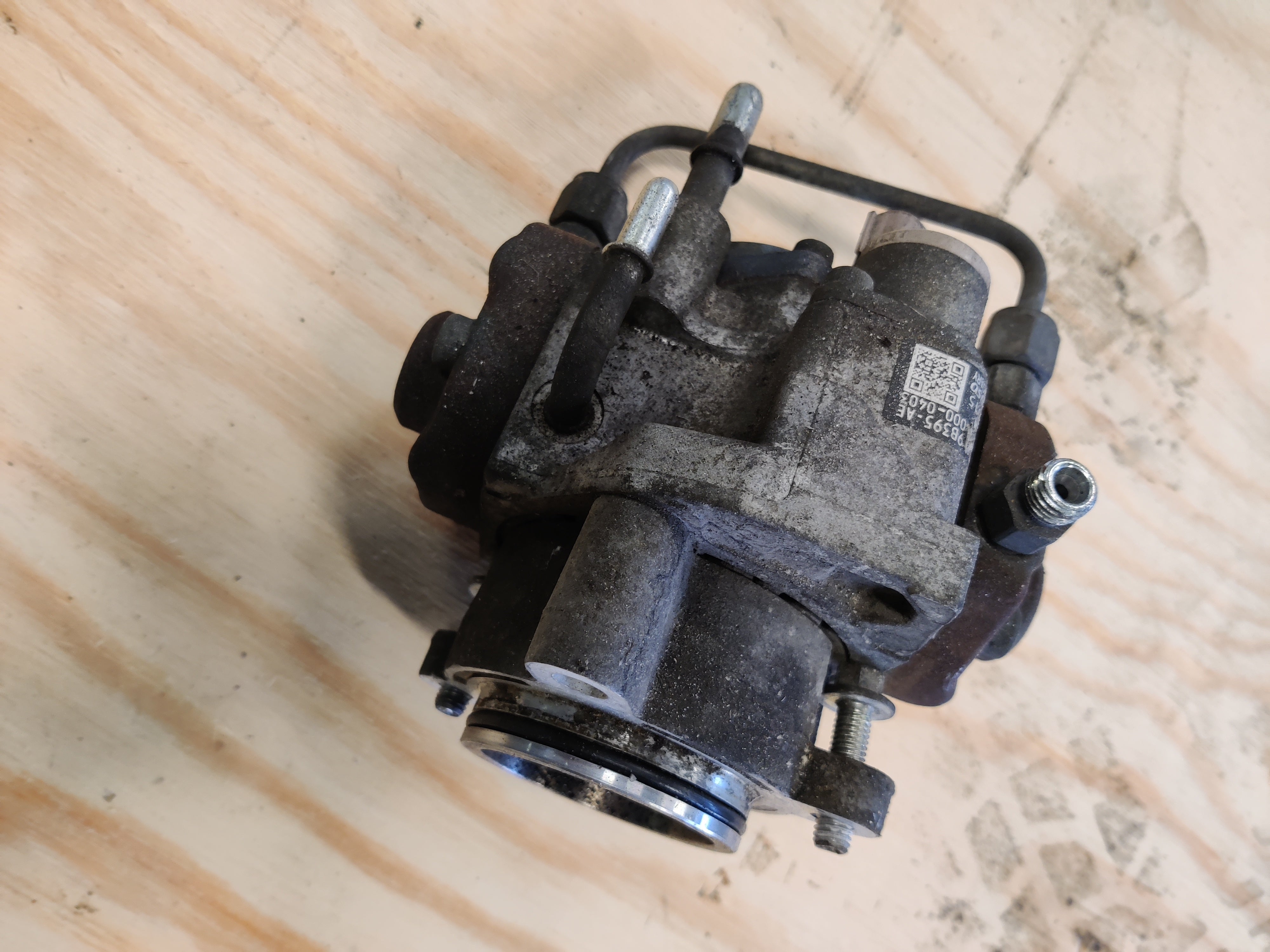 Korkeapainepumppu Citroen Jumper II Bussi 2.2 HDi 100 2010, 6C10-9B395-AE
