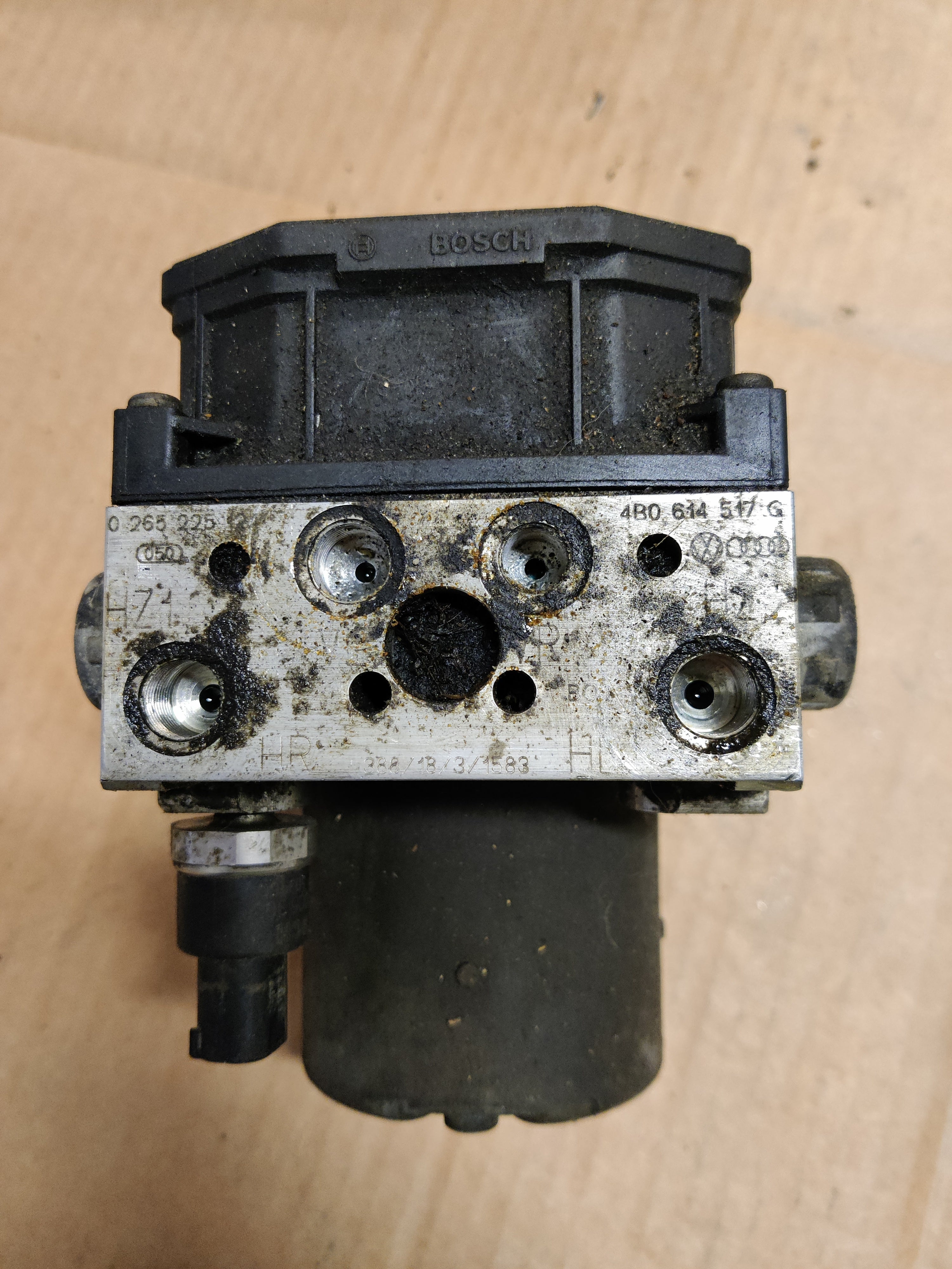 ABS Hydraulikoneisto, Audi A4 B7 Avant 2.0 2007 0265950055, 0265225, 4B0614517G
