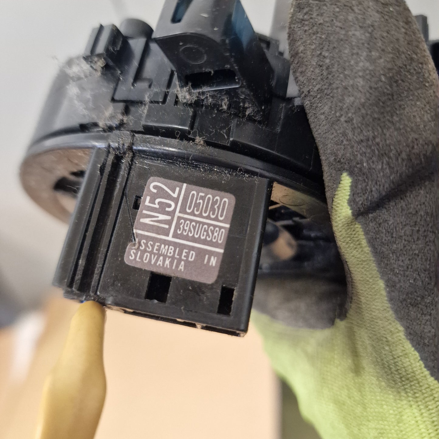 Kosketinrulla Toyota Avensis StW (T27) 1.8 farmari bensiini 2009, 89245-05030