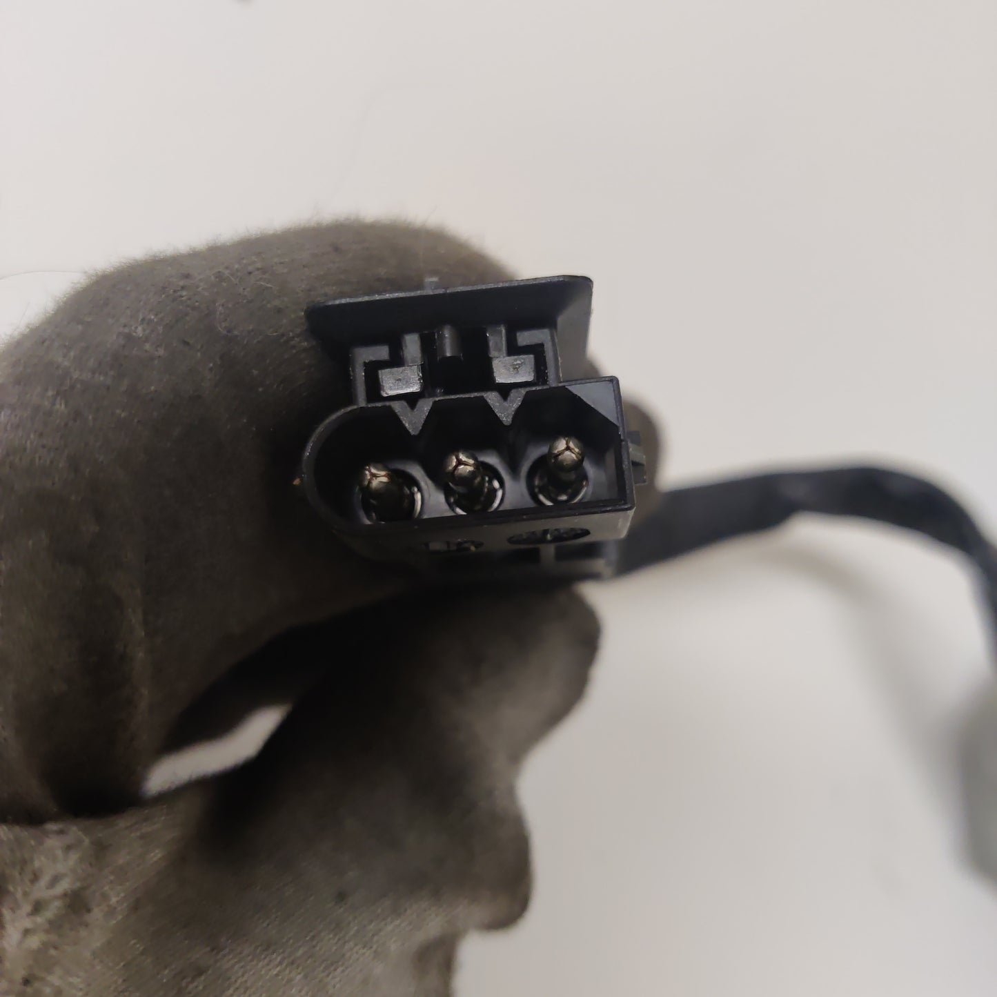 Takaluukun lukko BMW 5 E61 520D Far 2008