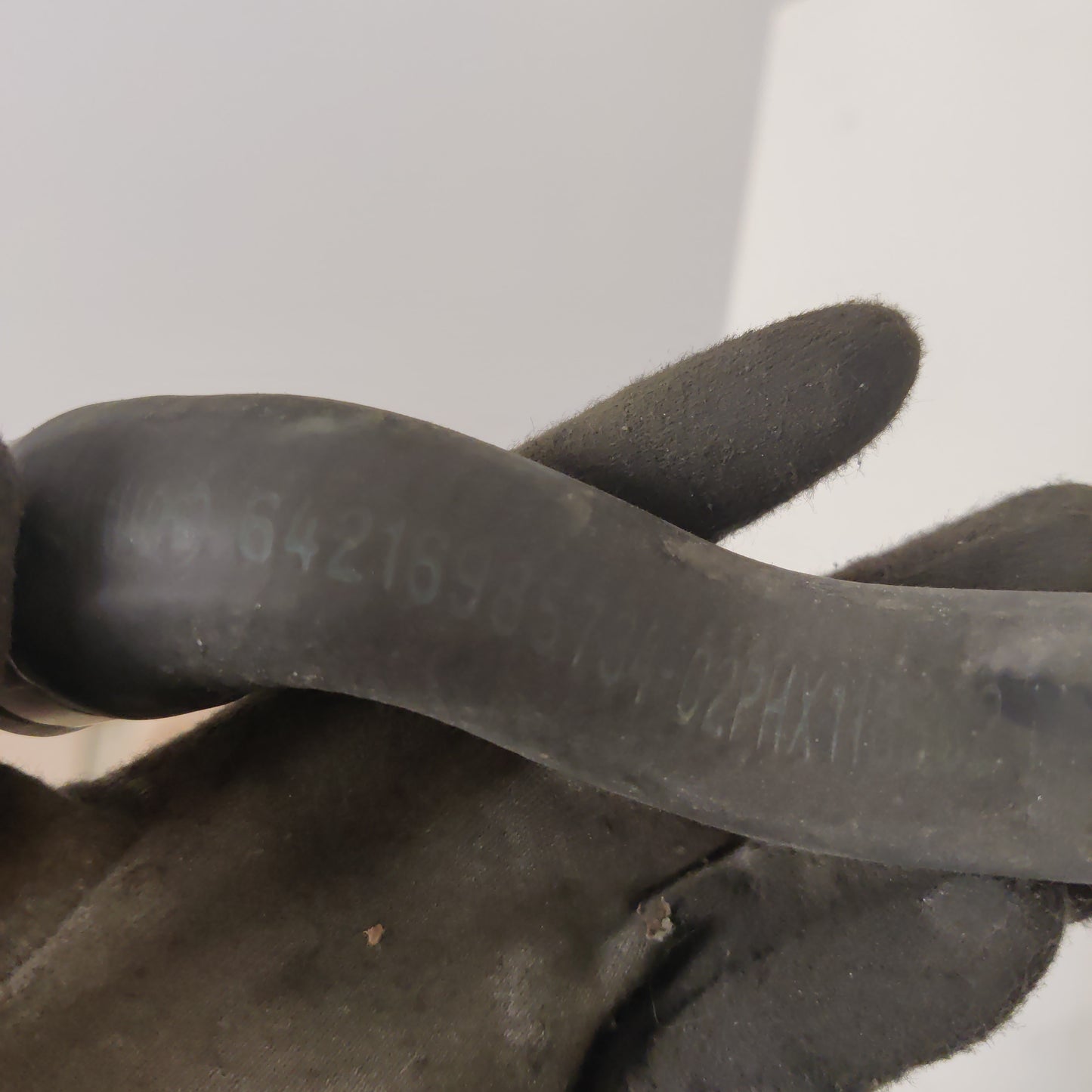 Moottorin vesijäähdytyksen putki/letku BMW 5 E61 520D Farmari 2008