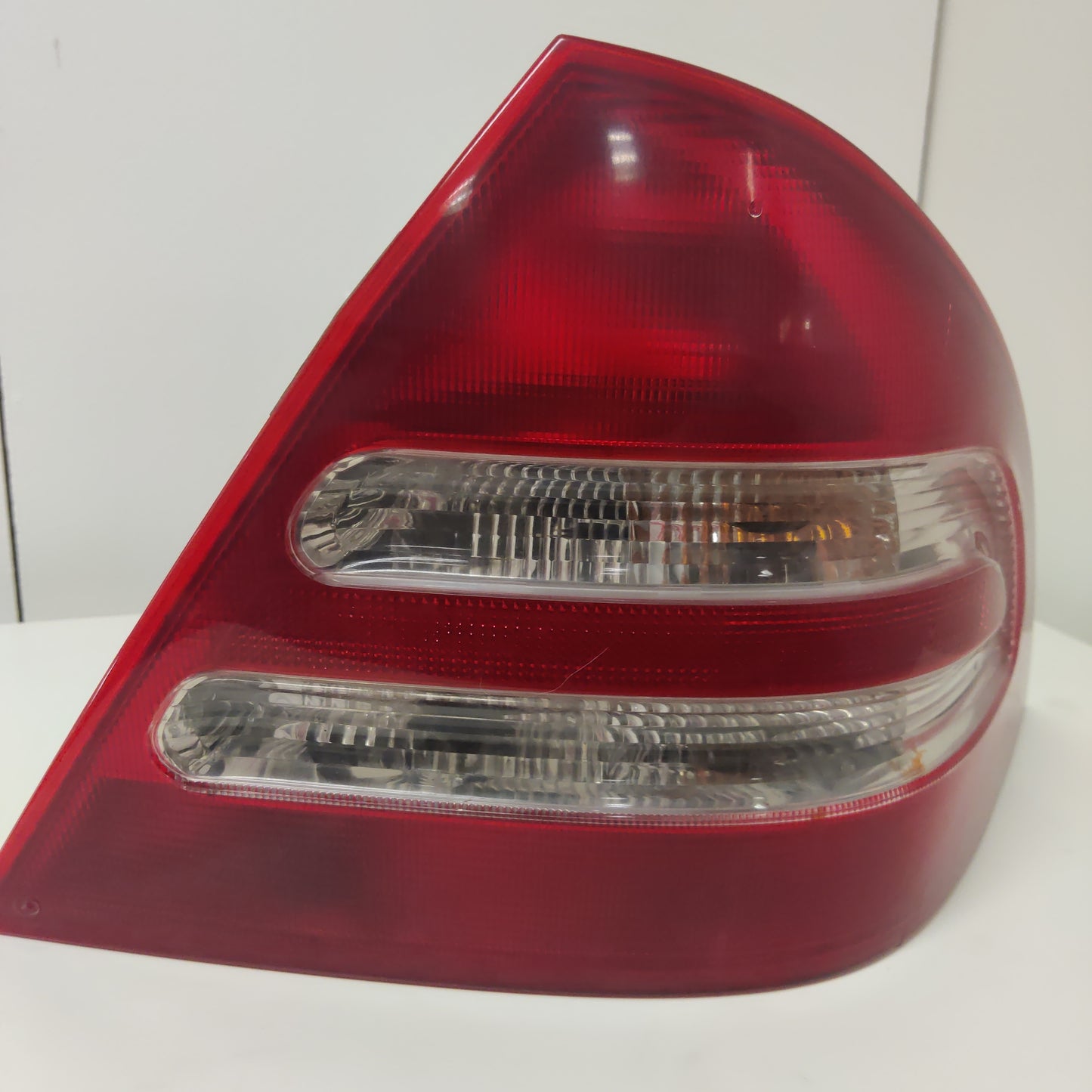Takavalo, oikea MB C-CLASS W203 2000, A2038200264