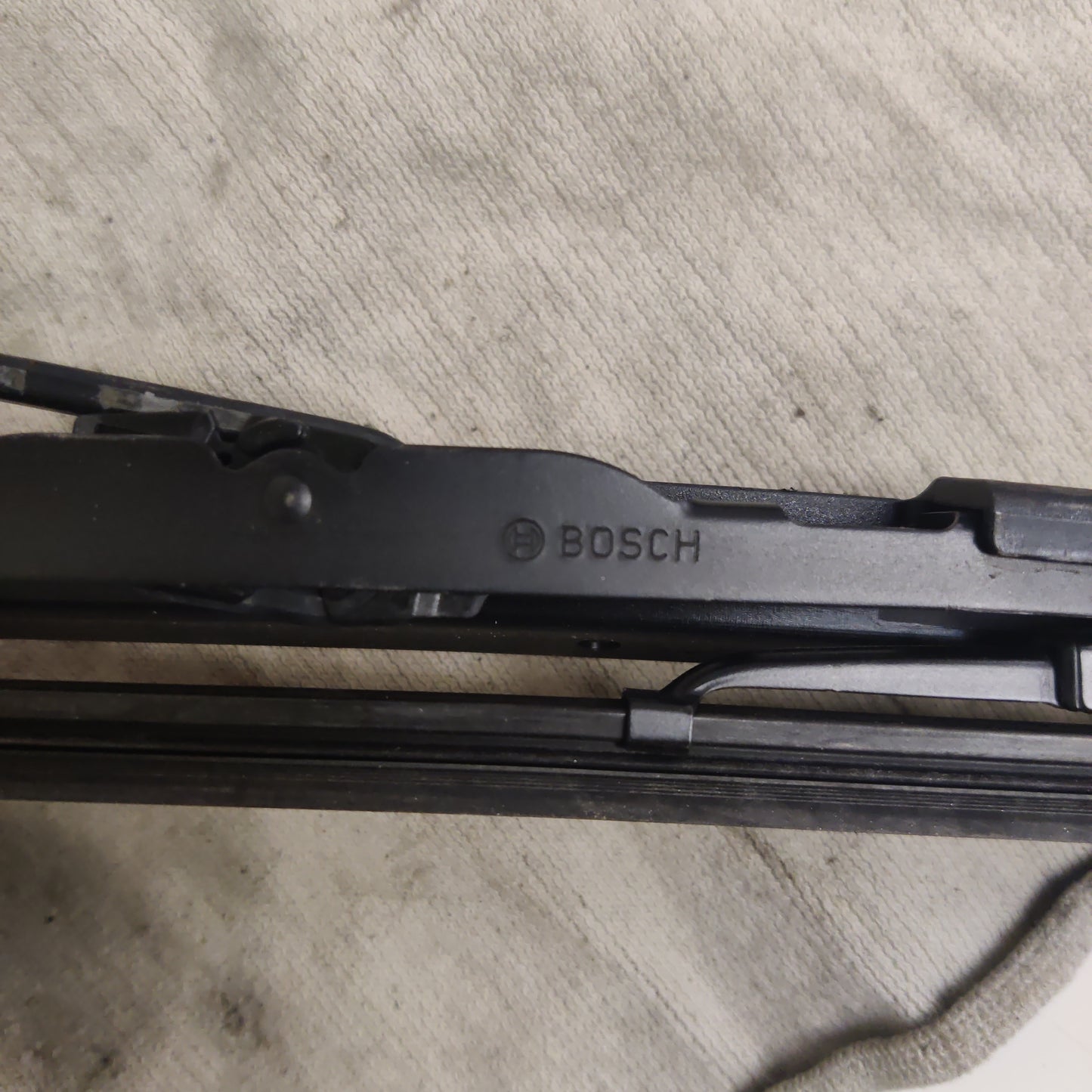 Tuulilasin pyyhkijän varsi, etu, vasen MB C-CLASS W203 2000