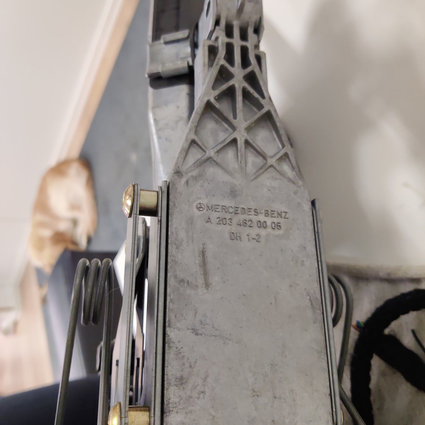 Ohjauspyörän akseli, MB C-CLASS W203 2000, A2034601416