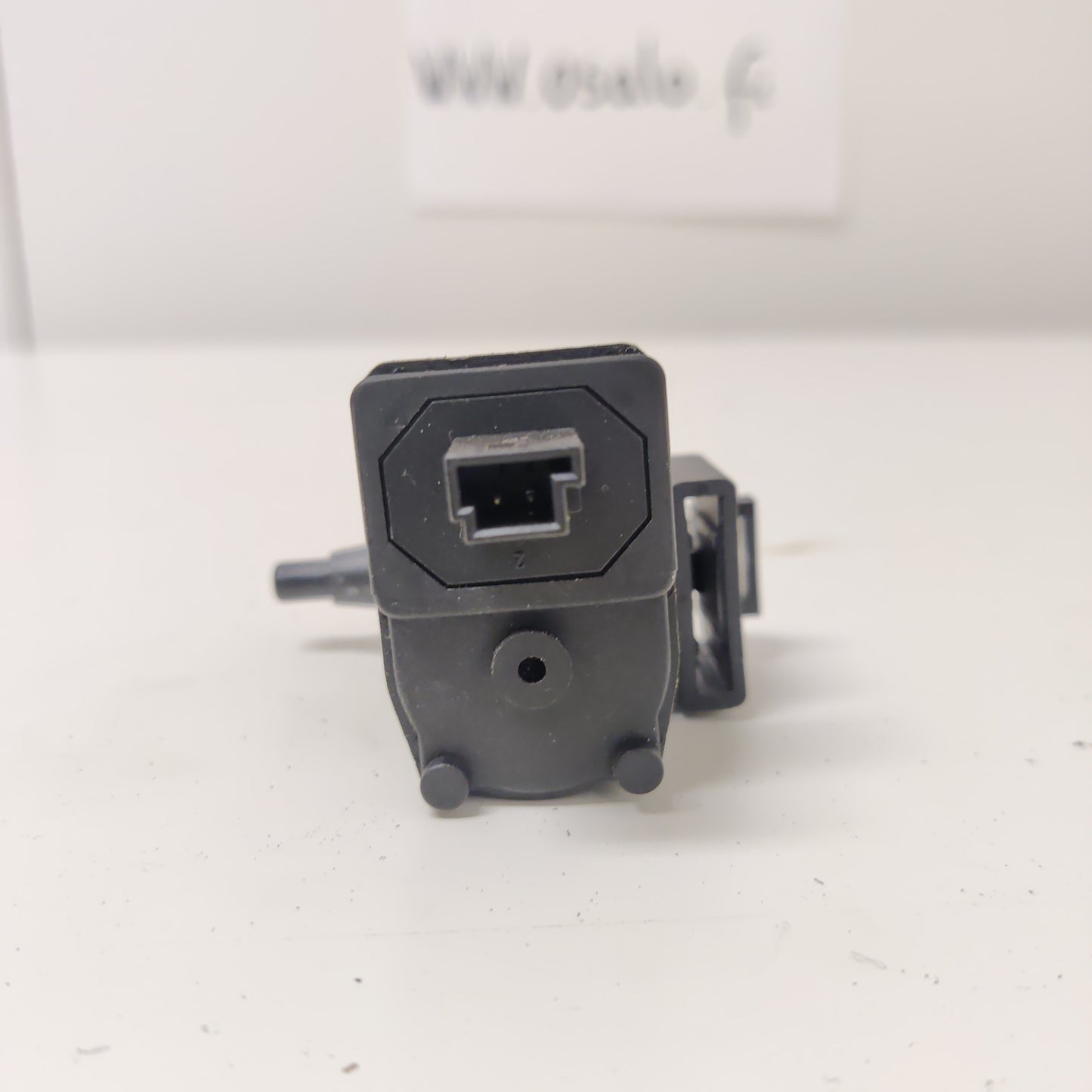 Alipaineventtiili, MB C-CLASS W203 2000, A2038000178