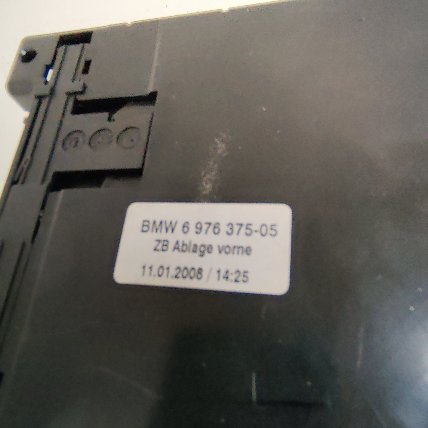 Tuhkakuppi, BMW 5 E61 520D Farmari 2008, 6976375-05