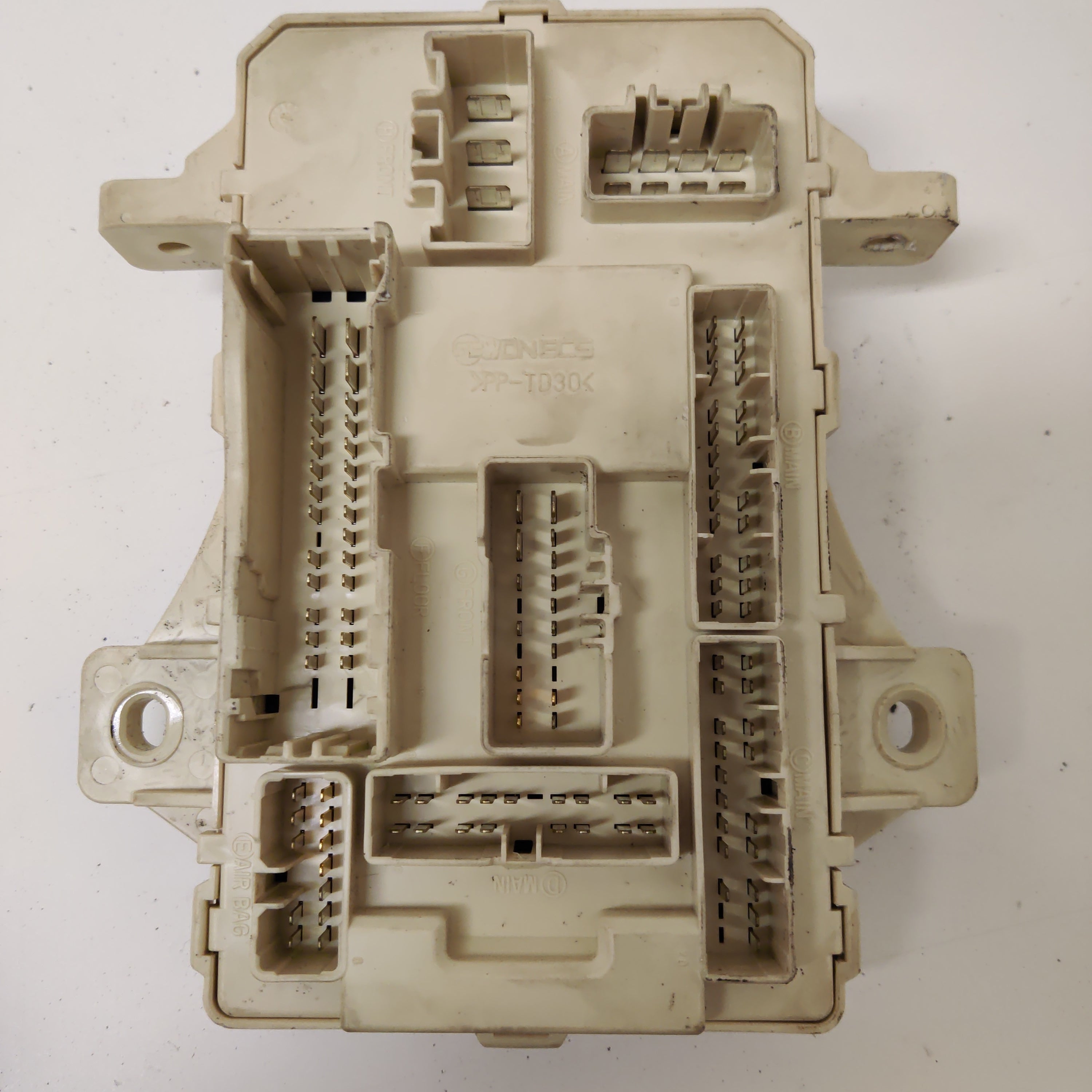 Sulakerasia, Hyundai i30 cw 1.6 Farmari 2009, 91950-2H53010