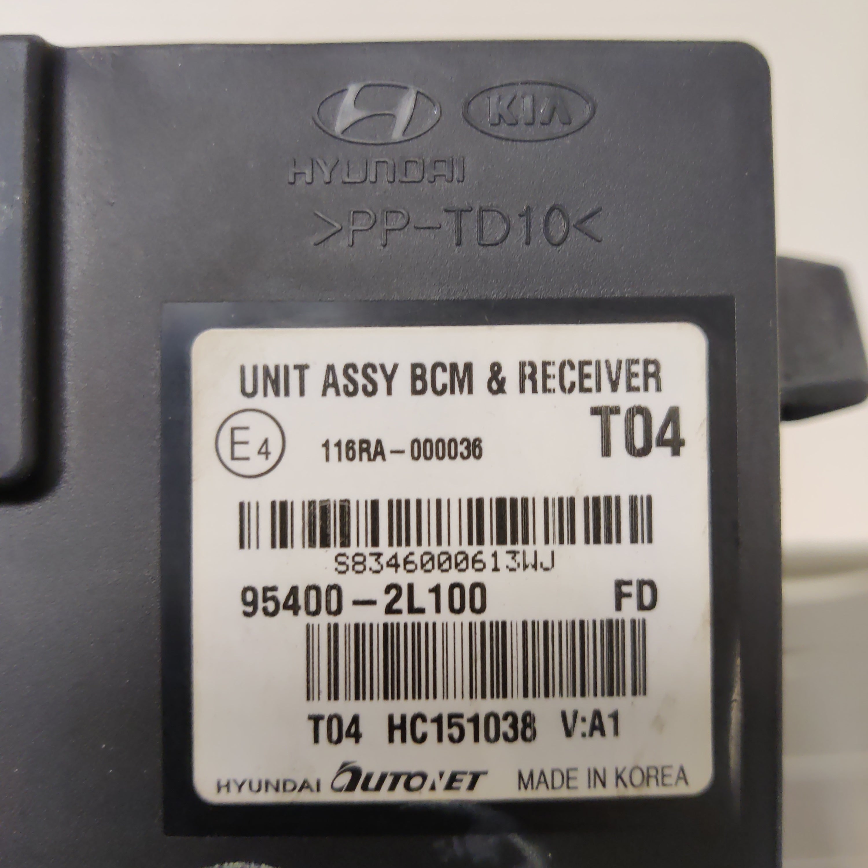 Ohjausyksikkö. mukavuusasetukset Hyundai i30 cw 1.6 Farmari 2009, 95400-2L100