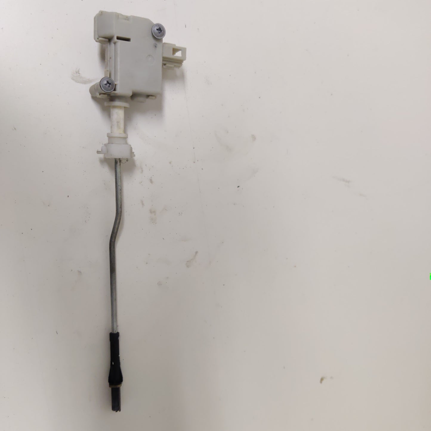 Keskuslukitusmoottori Polttoainesäiliön luukku, MB C-CLASS W203 2000, 1K6 810 773