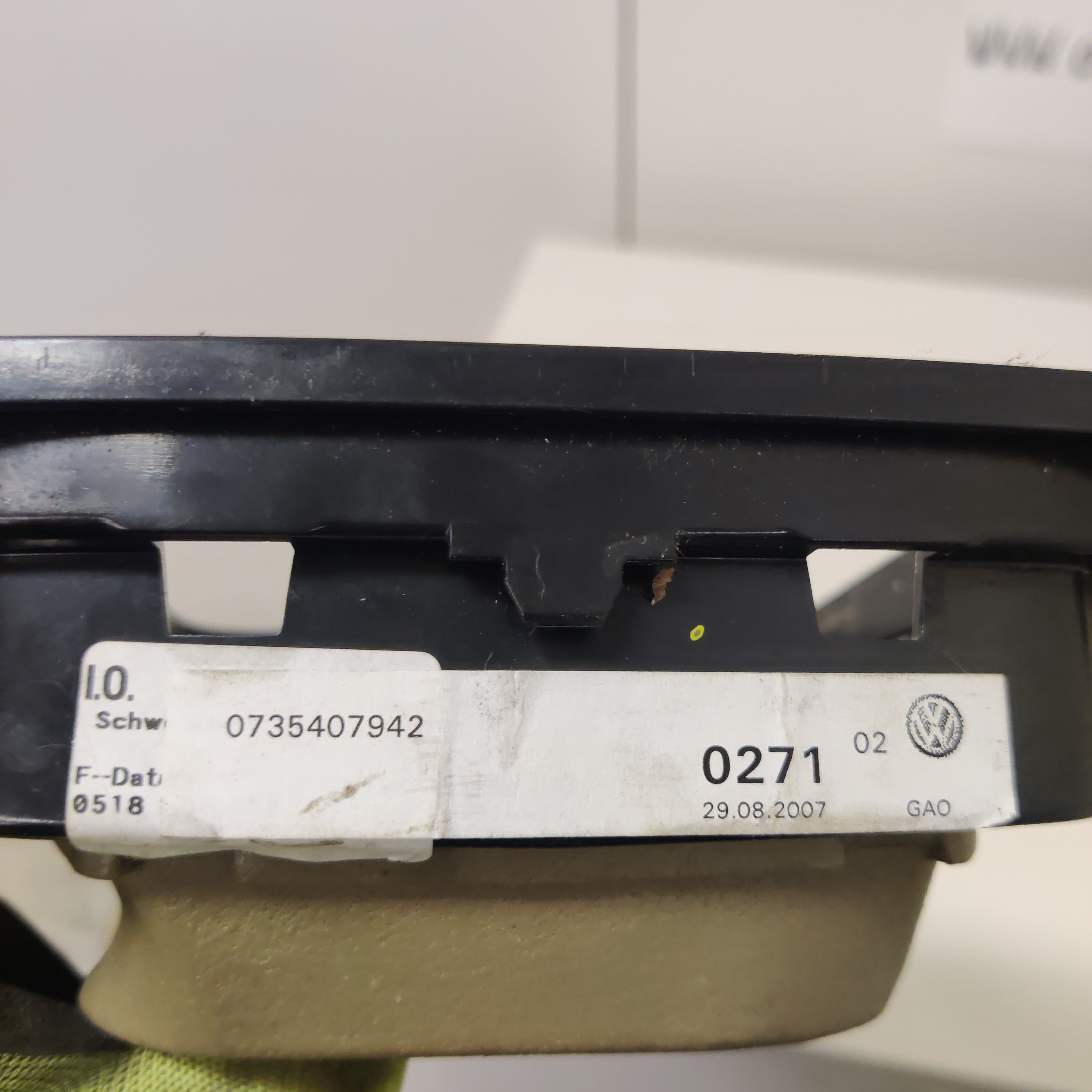 Vaihdekepin konsoli Vw Passat 2.0 TDI Farmari 2008, APCOM23413, 3C0864263