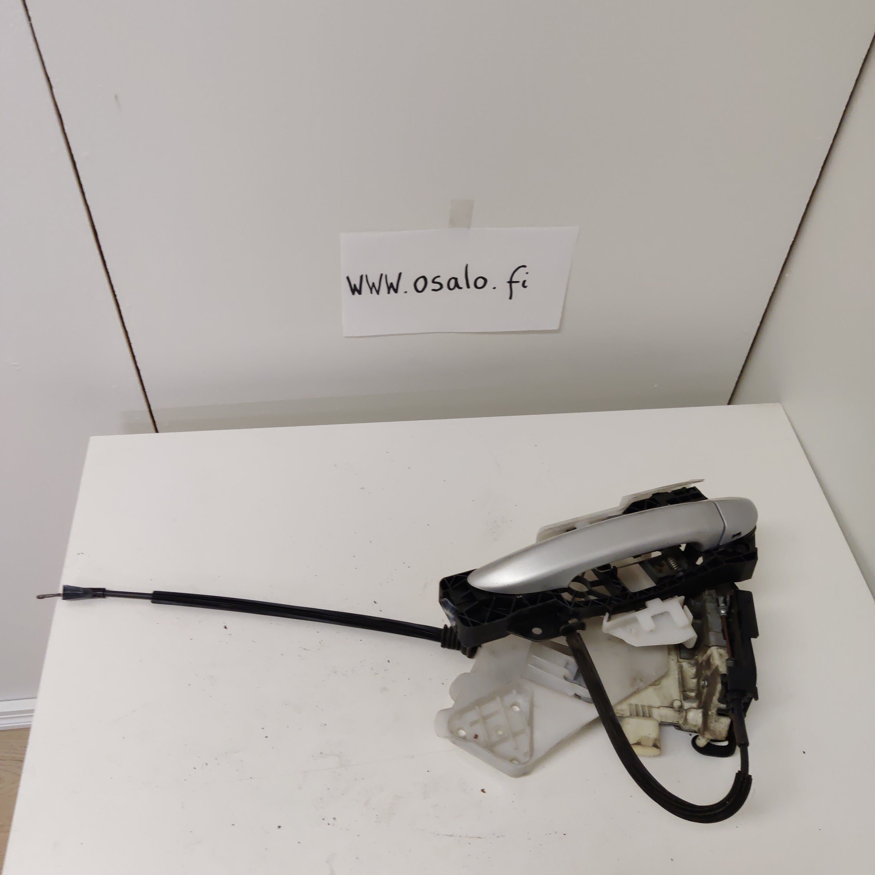 Takaoven lukko ja kahva, oikea, Vw Passat 2.0 TDI Farmari 2008, CZ3C4B39015A