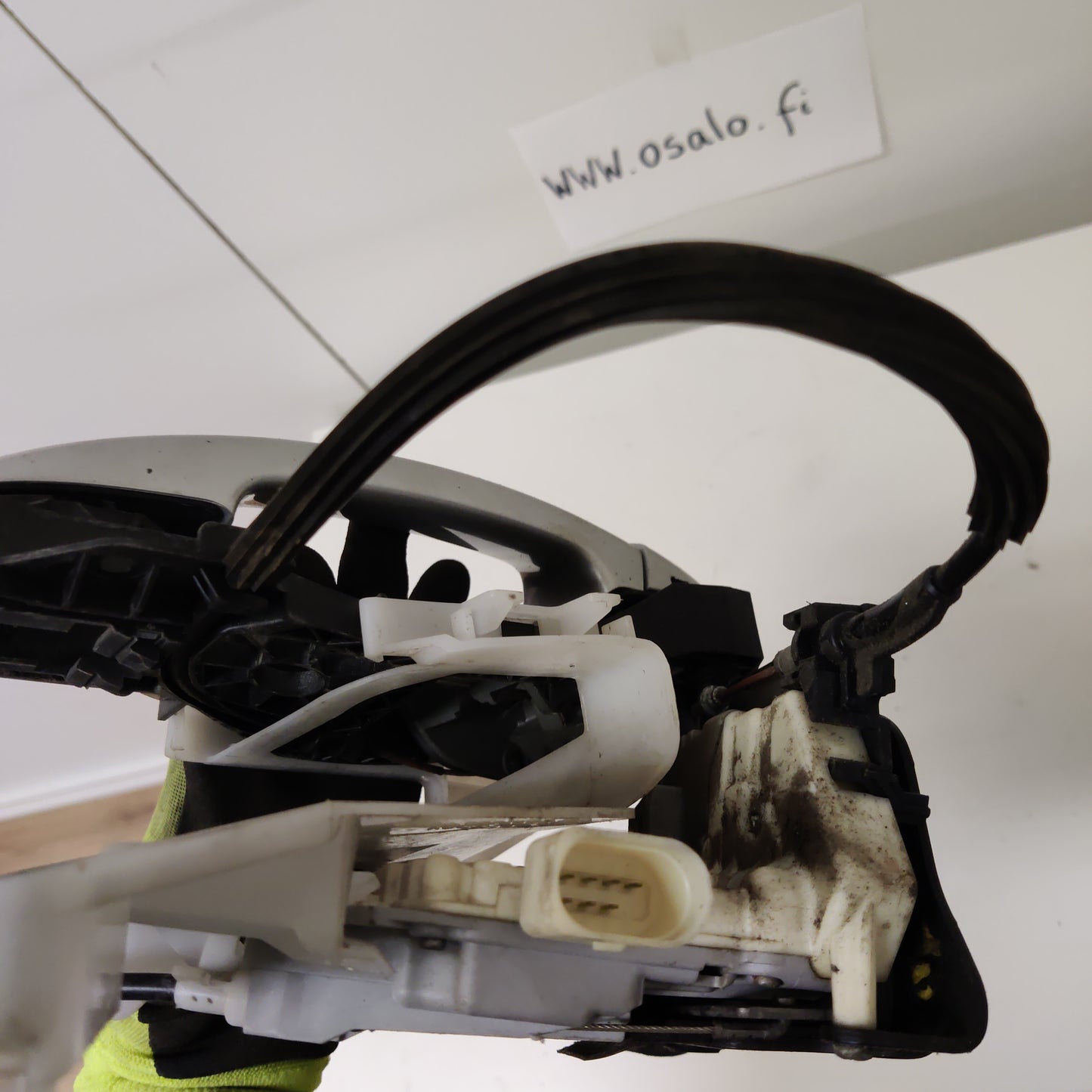 Takaoven lukko ja kahva, oikea, Vw Passat 2.0 TDI Farmari 2008, CZ3C4B39015A