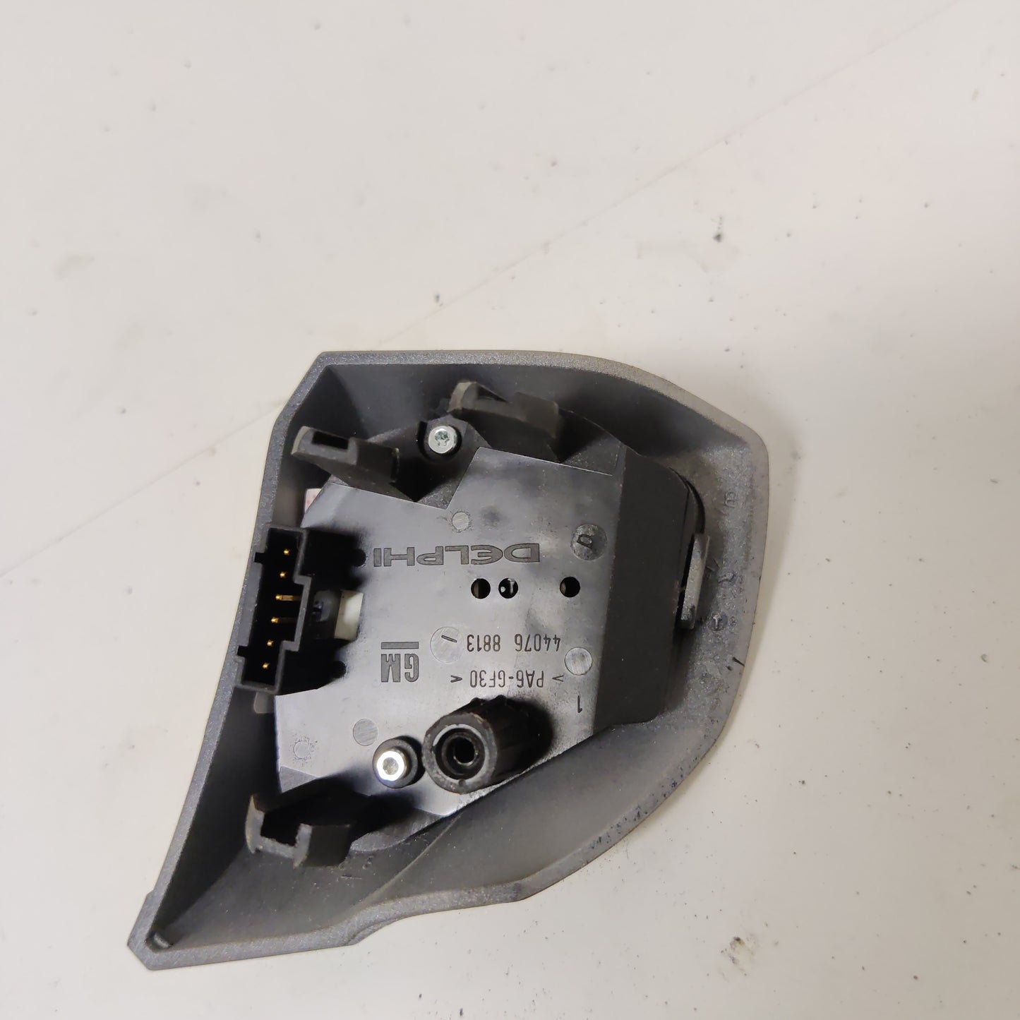 Kaiutin kytkin, vasen, Opel Astra Station Wagon 1.6 Farmari 2008, 13234174