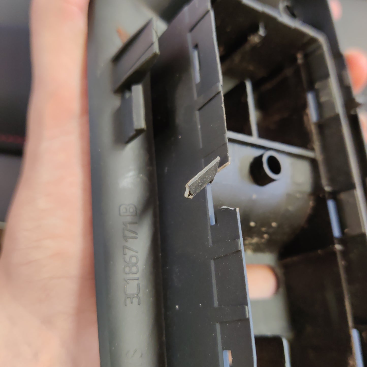 Lasin sähkönostimen katkaisin, Vw Passat 2.0 TDI Farmari 2008, 3C1867171