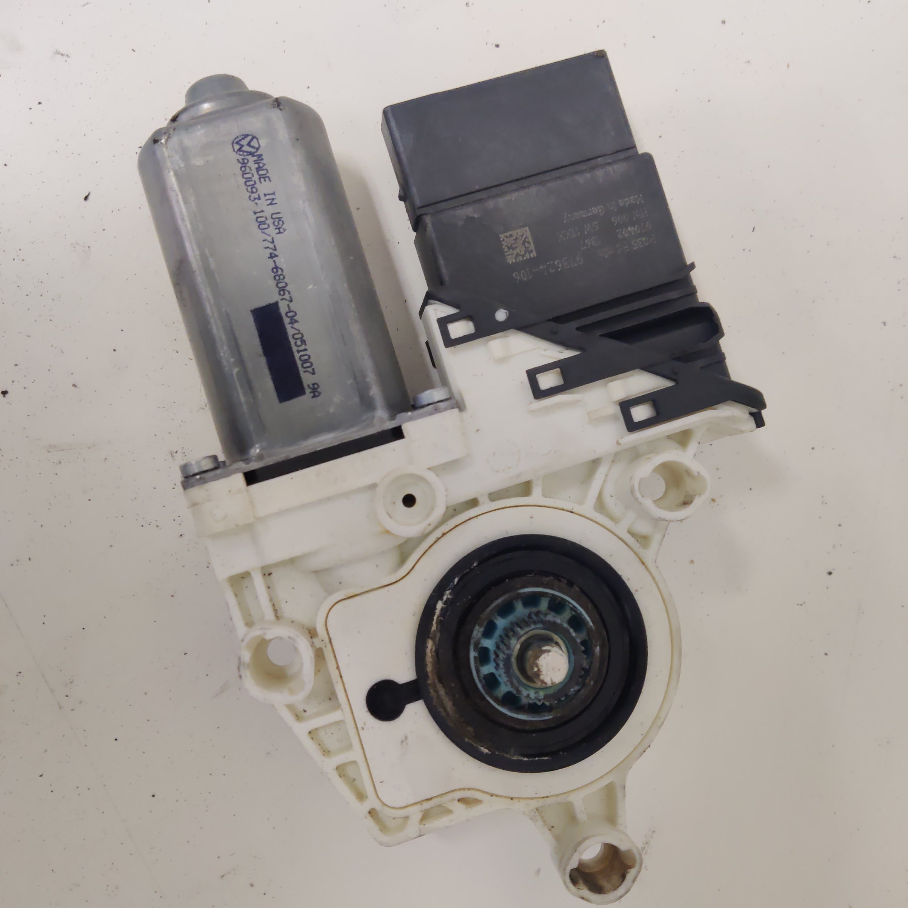 Lasinnostimen moottori, vasen taka, Vw Jetta V (1K2) 77 kW Diesel, 1K5839401G