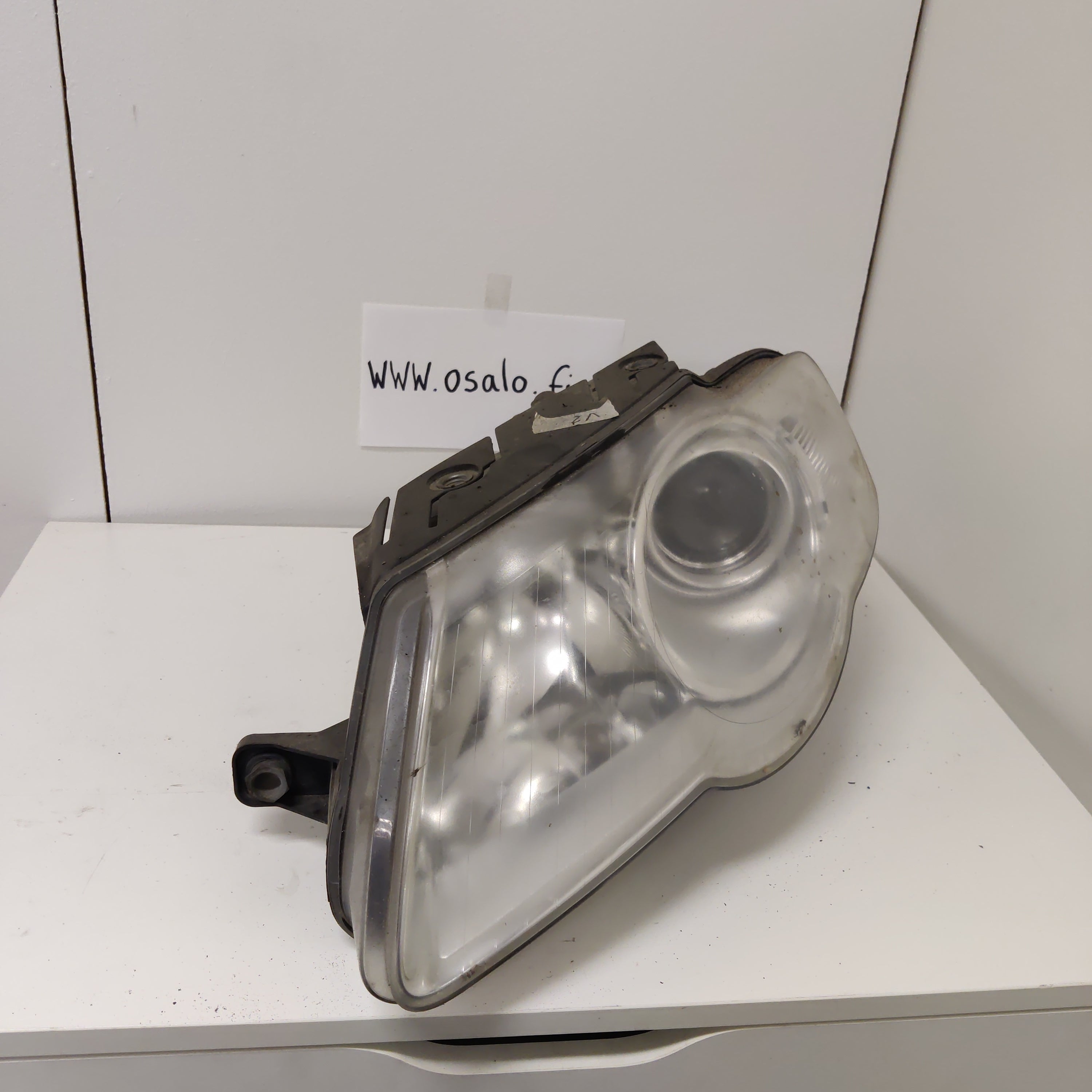 Ajovalo, vasen etu, VW Passat Sedan 1.9 TDI 2005, 1EL247014-01