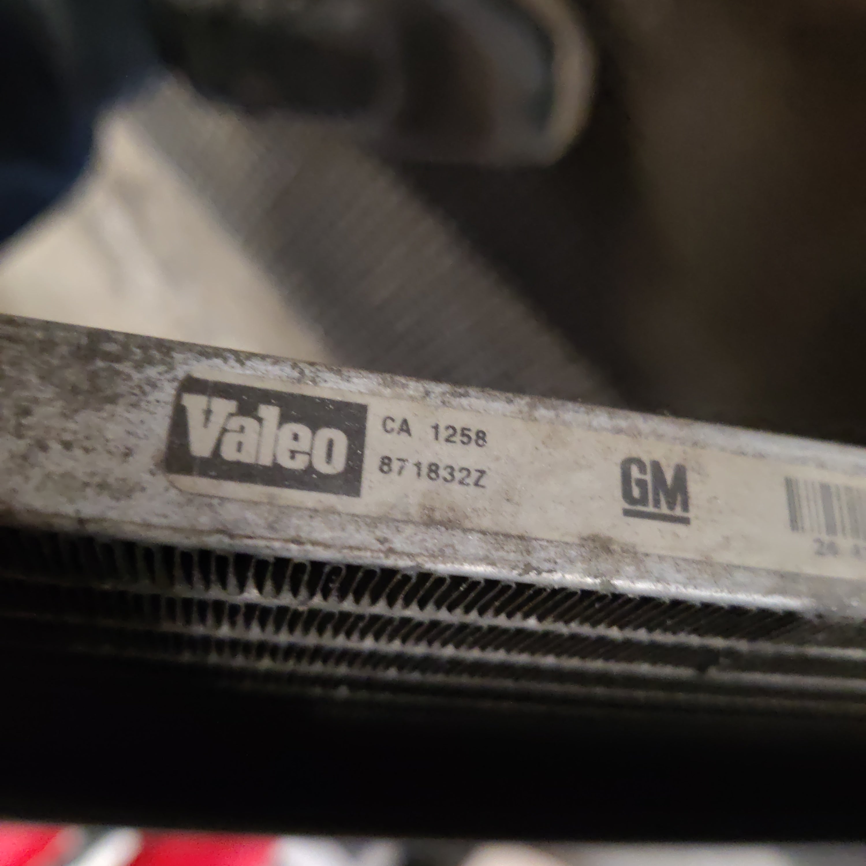 Jäähdytin, Valeo ja jäähdyttimen tuuletin, Opel Vectra C  1.6 Farmari 2008, CA1258, 871832Z, GM24418362, MC1384, 8671469X