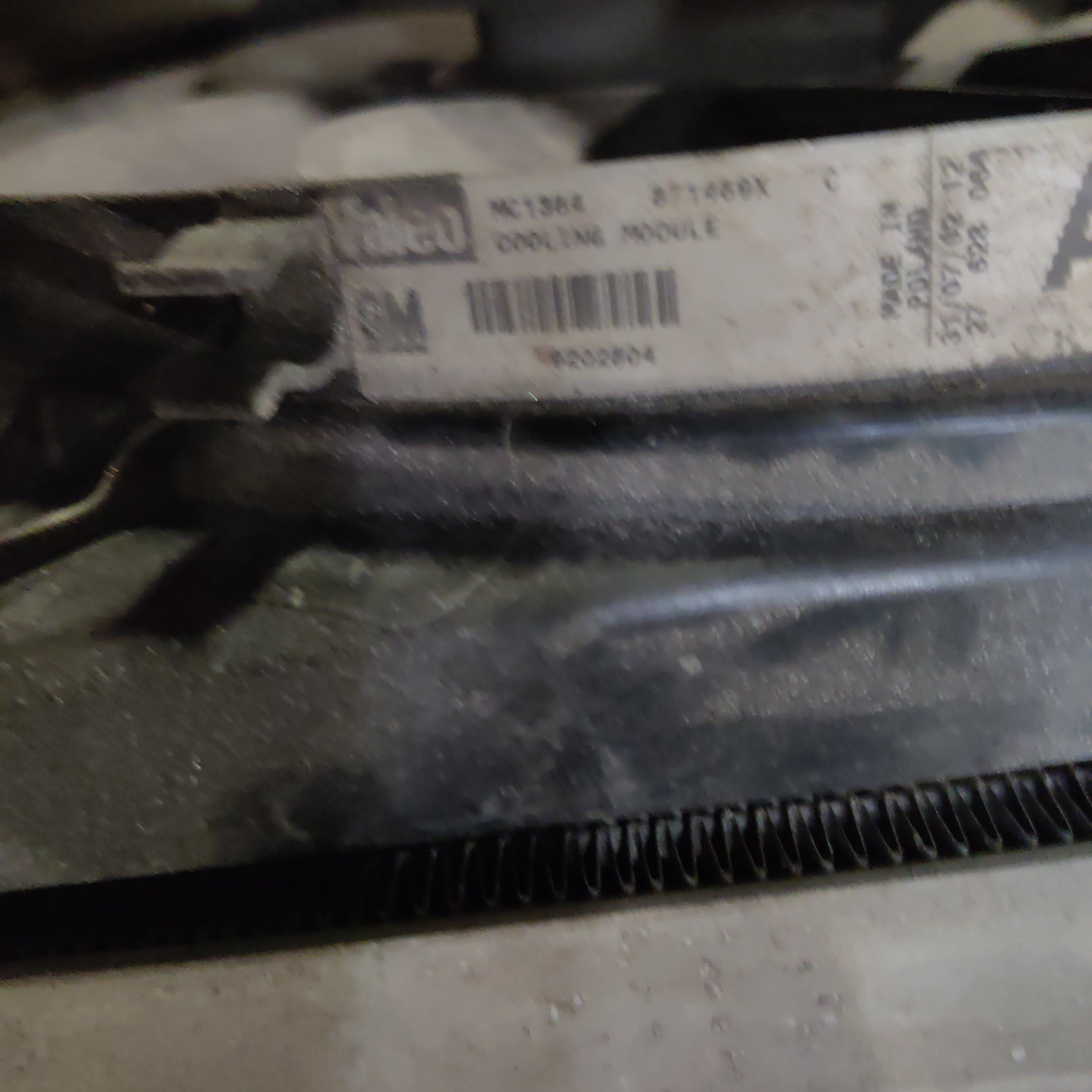 Jäähdytin, Valeo ja jäähdyttimen tuuletin, Opel Vectra C  1.6 Farmari 2008, CA1258, 871832Z, GM24418362, MC1384, 8671469X