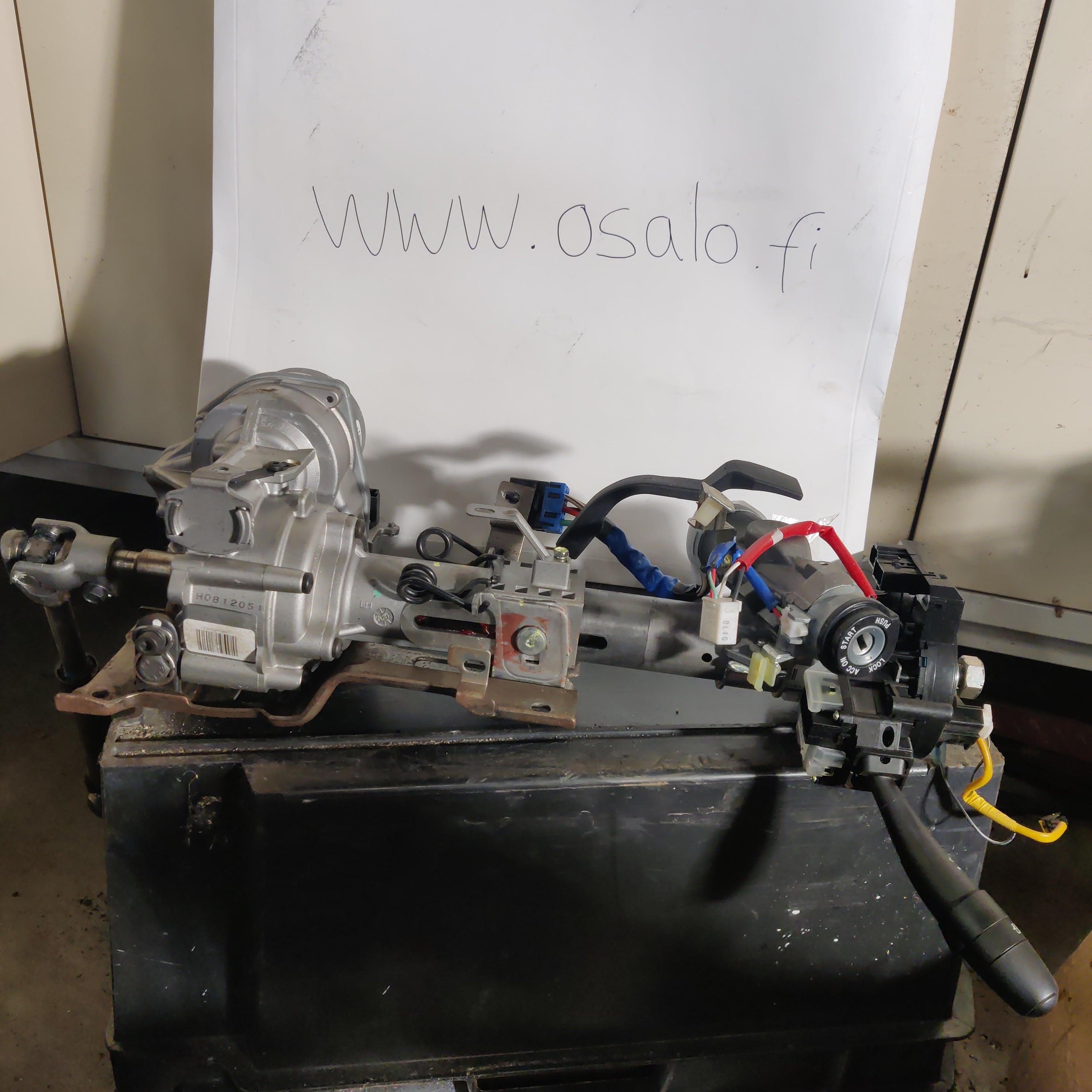 Ohjauspyöräakseli, Hyundai i30 cw 1.6 Farmari 2009, 2L56300700