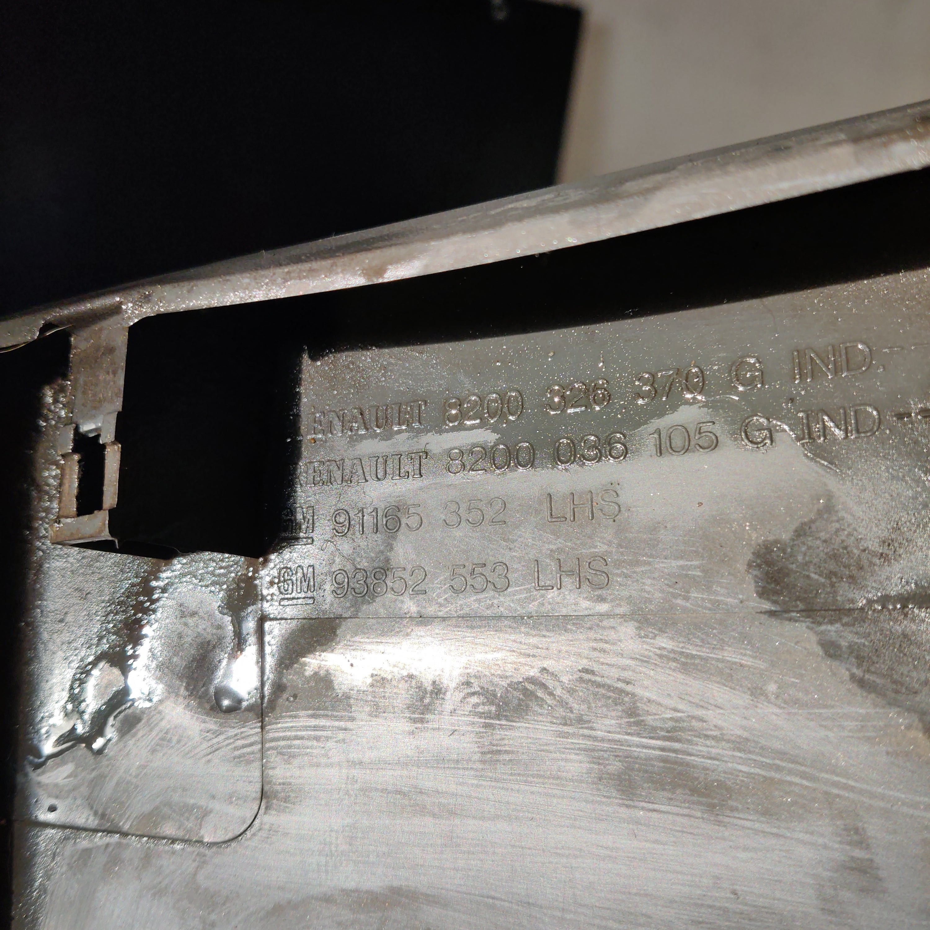 Oven verhoilu Vasen, Opel Vivaro 1.9 CDTI 2004, 8200036105