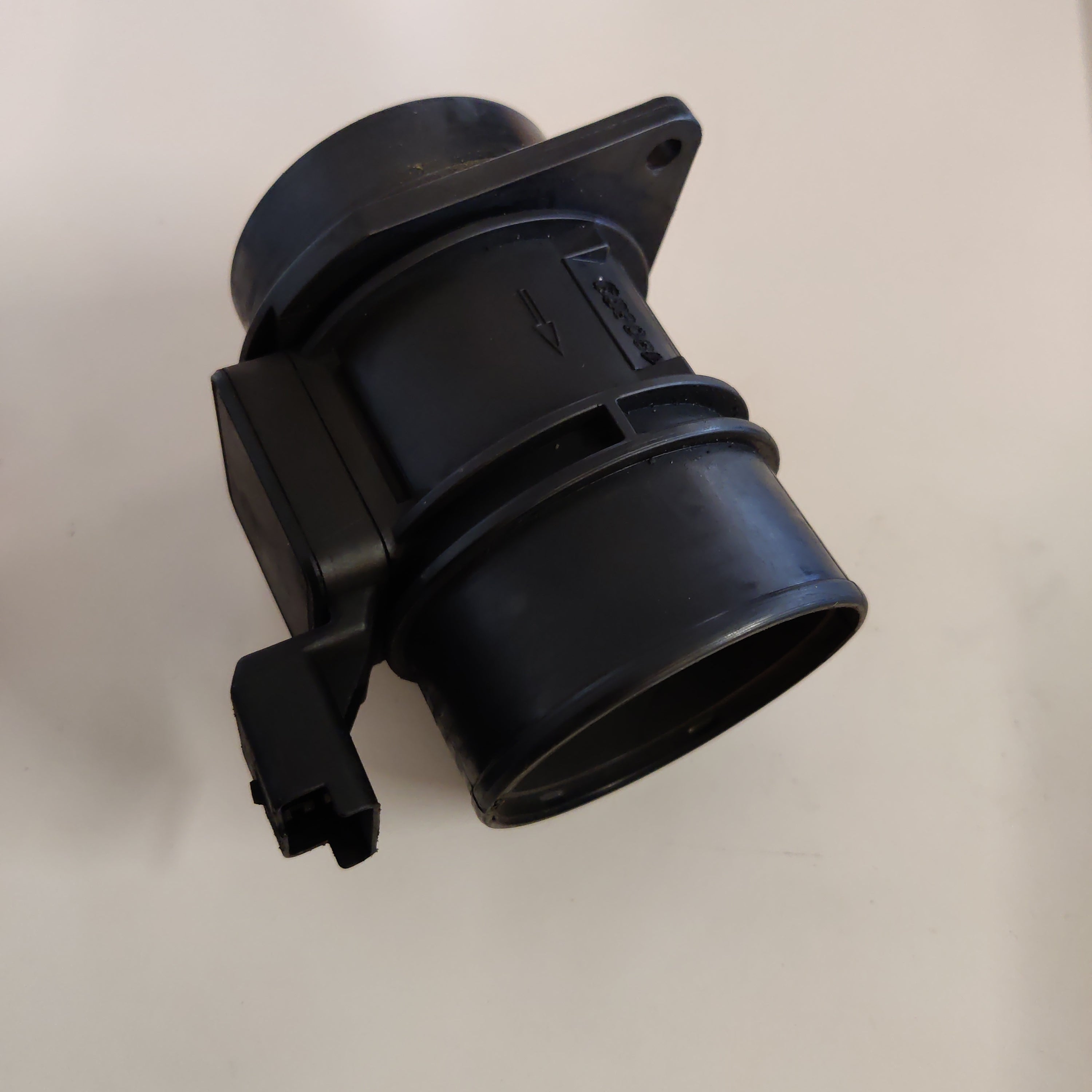 Ilmamassamittari Renault Megane II 2003-2005, 8ET009142-00