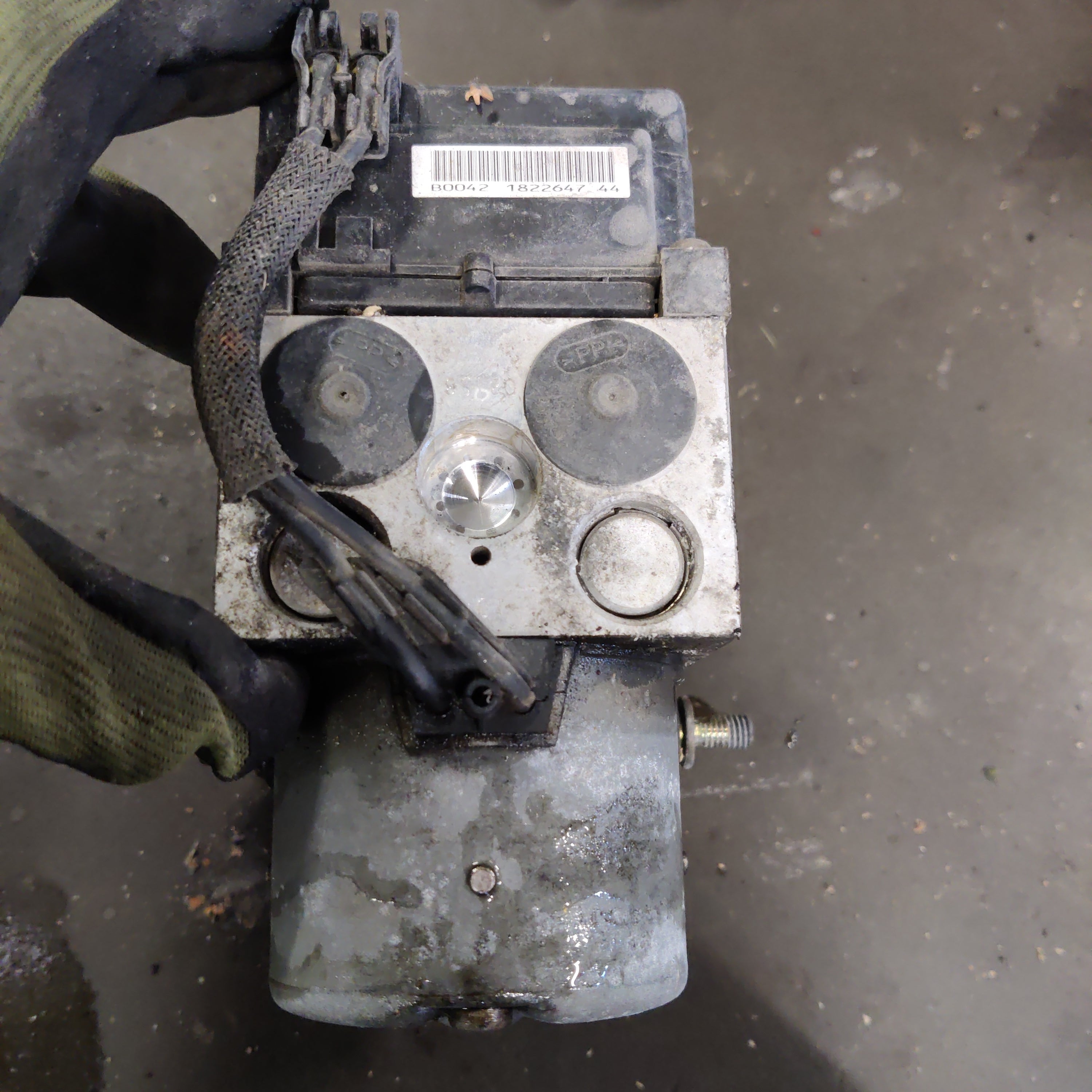 ABS Hydraulikoneisto / pumppu Subaru Outback 2.5 AWD (BH9) 2001