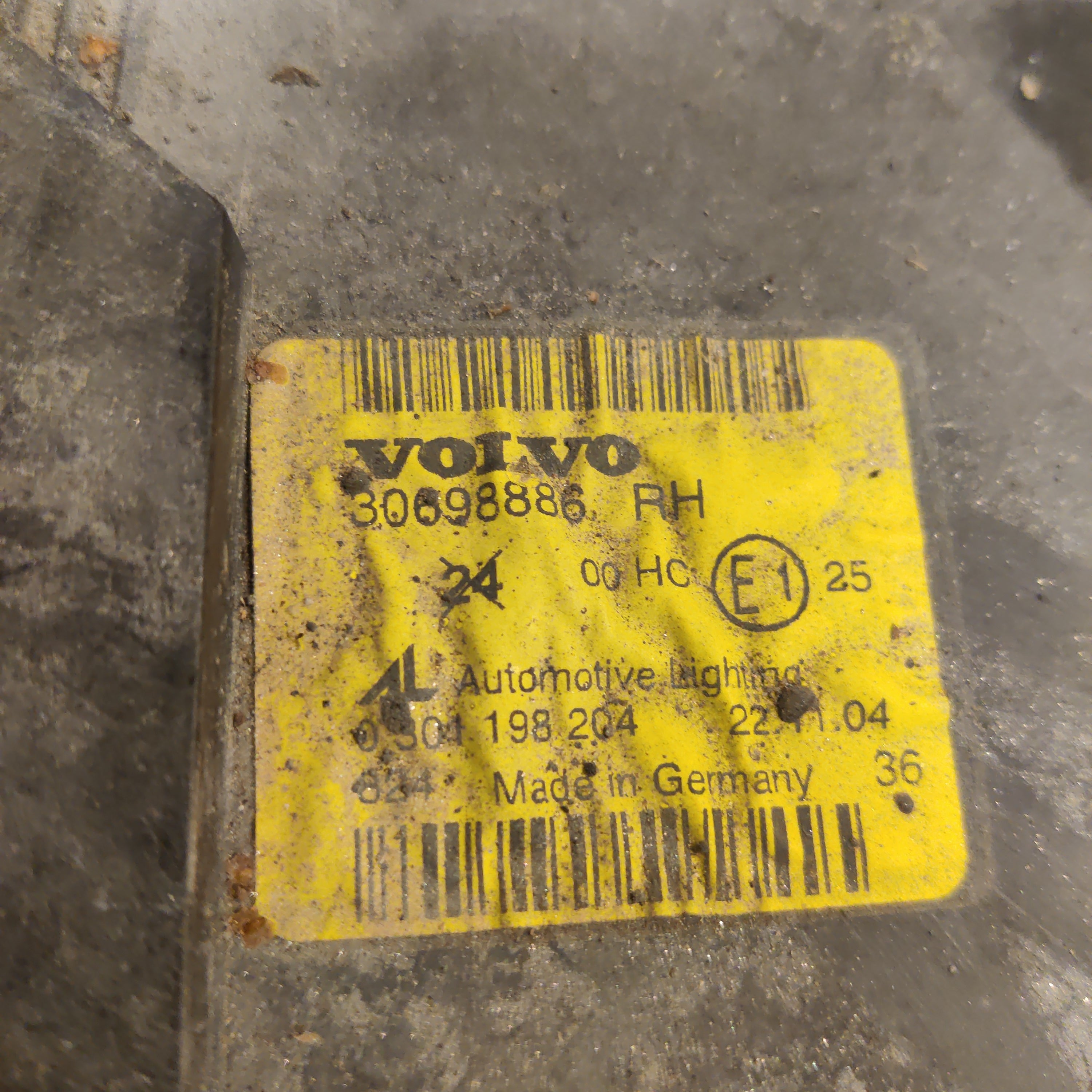 Etuvalo, oikea Volvo V50 1.8 bensa 2004 30698886