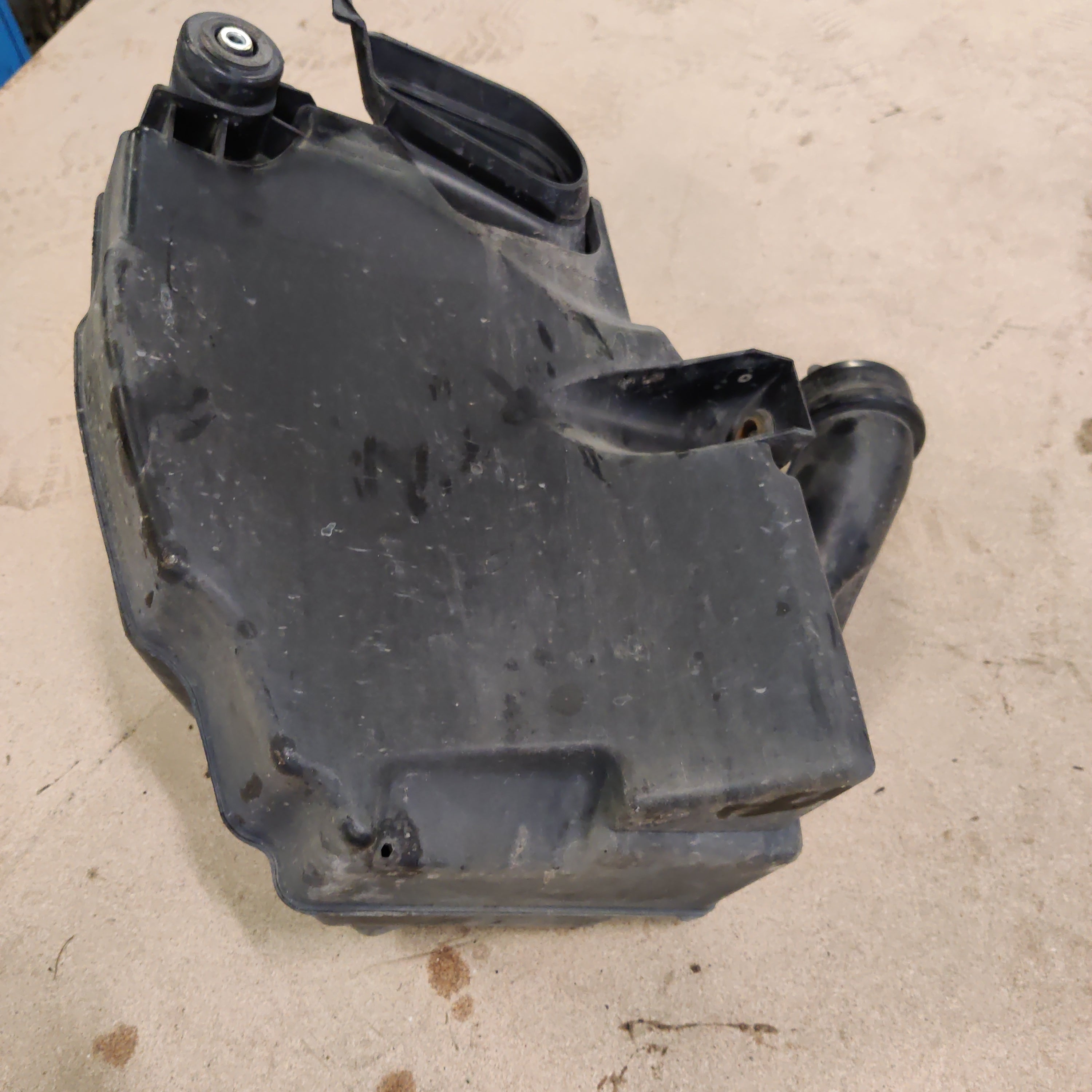 Imuilman vaimennin Volvo V50 1.8 bensa 2004,  4M51-9F763