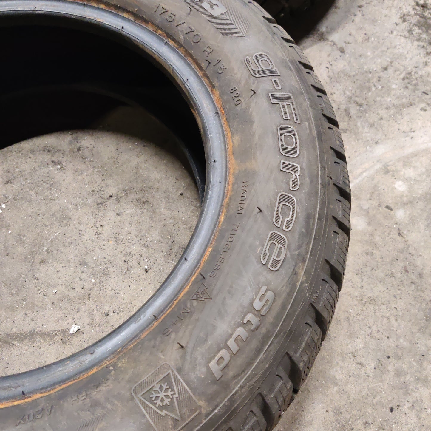 Nastarengassarja BFGoodrich G-Force Stud 175/70 R13 KÄYTETTY