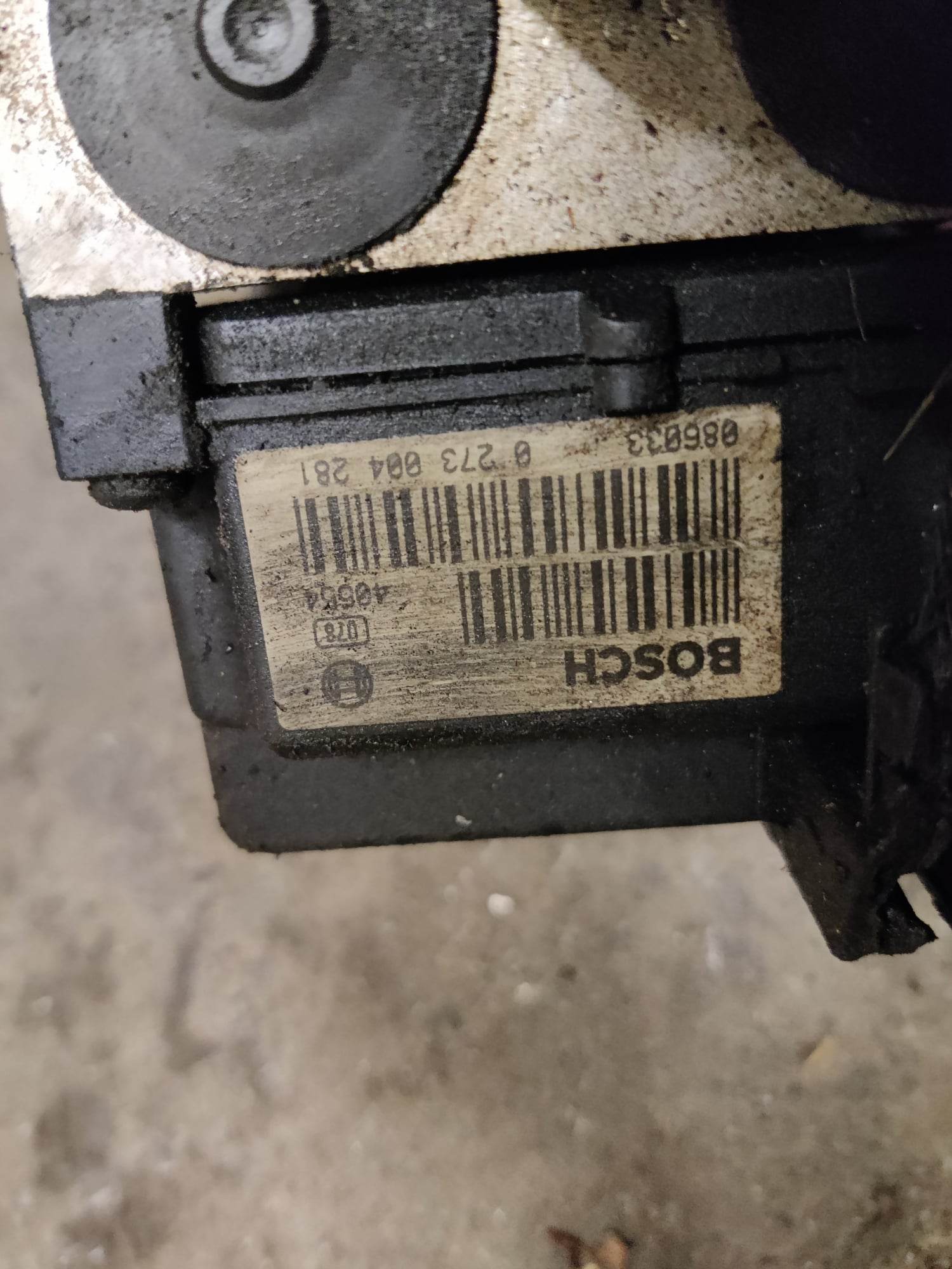 Bosch ABS-pumppu Audi A4 B5 1.6 bensiini 1997, 0265216411, 8E0614111