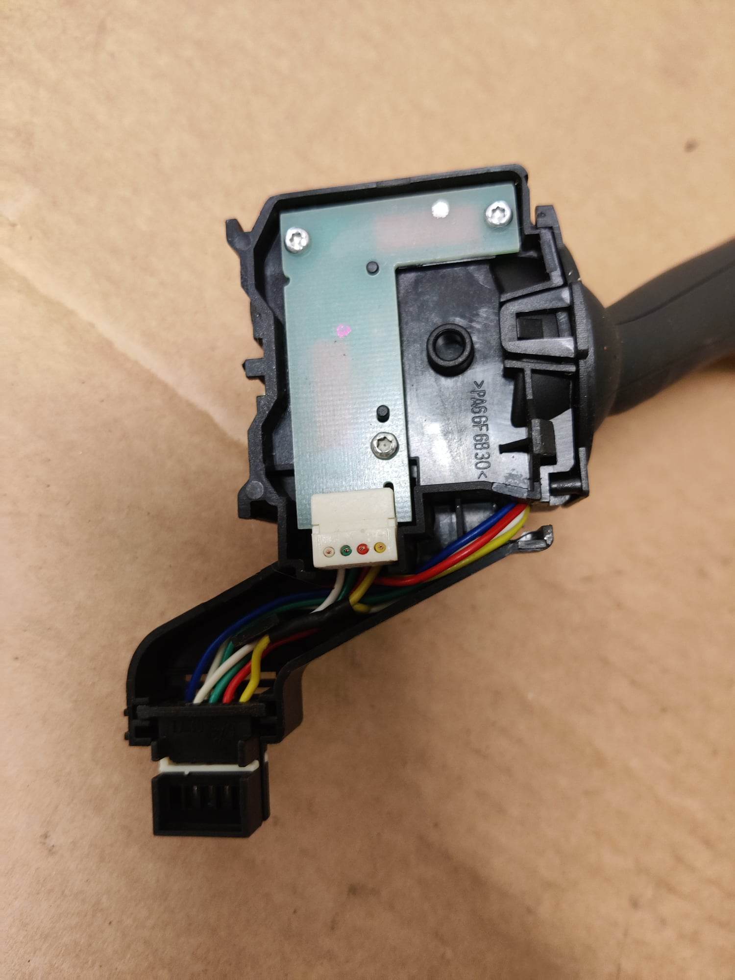 Monitoimikatkaisin Skoda Octavia I 1.6 bensiini 2004, 1K0953513A