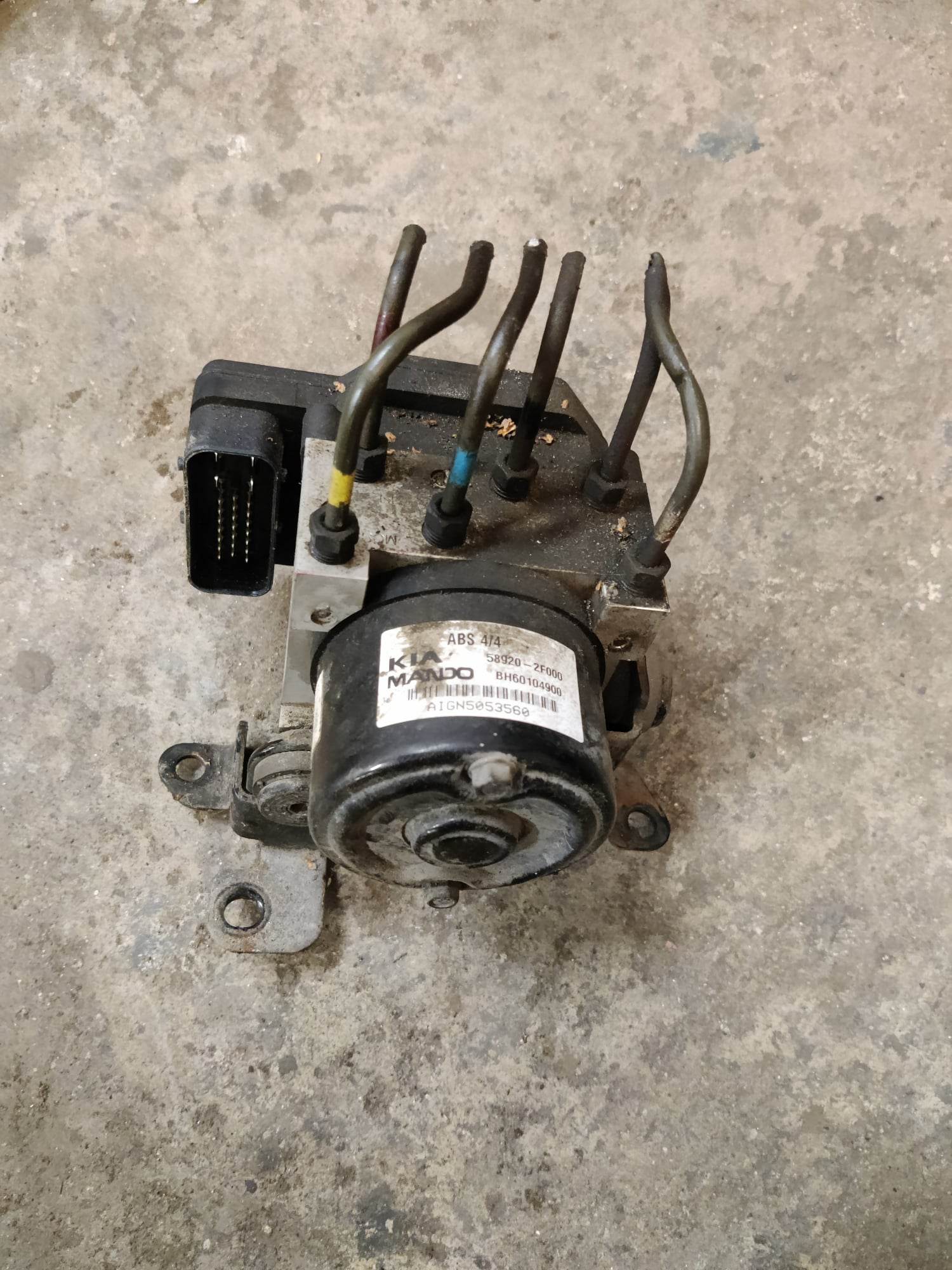 ABS-hydraulipumppu KIA Cerato 58920-2F000, 95600-2F000