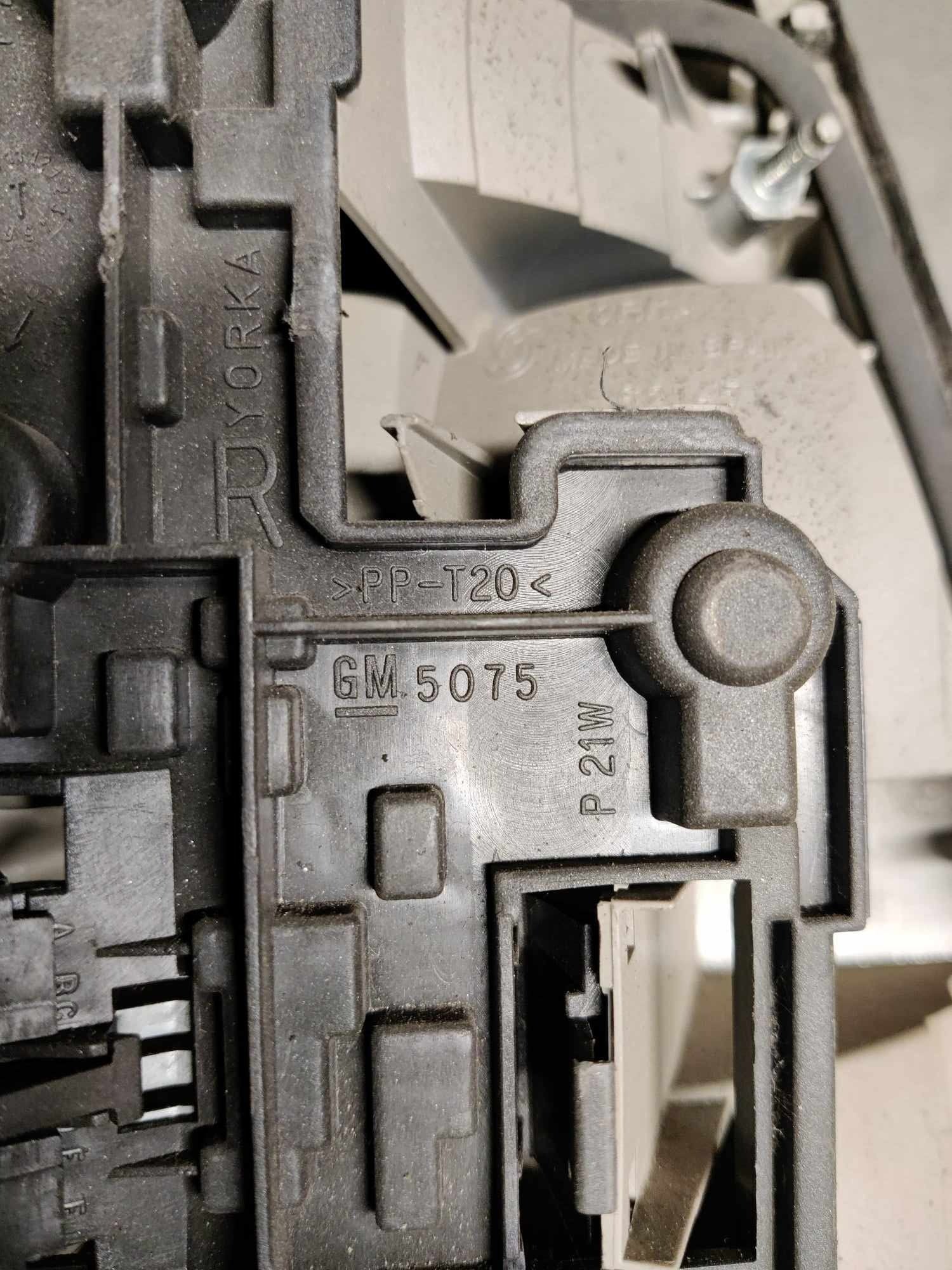 Takavalo oikea Opel Vectra B 1996-2001, 62145