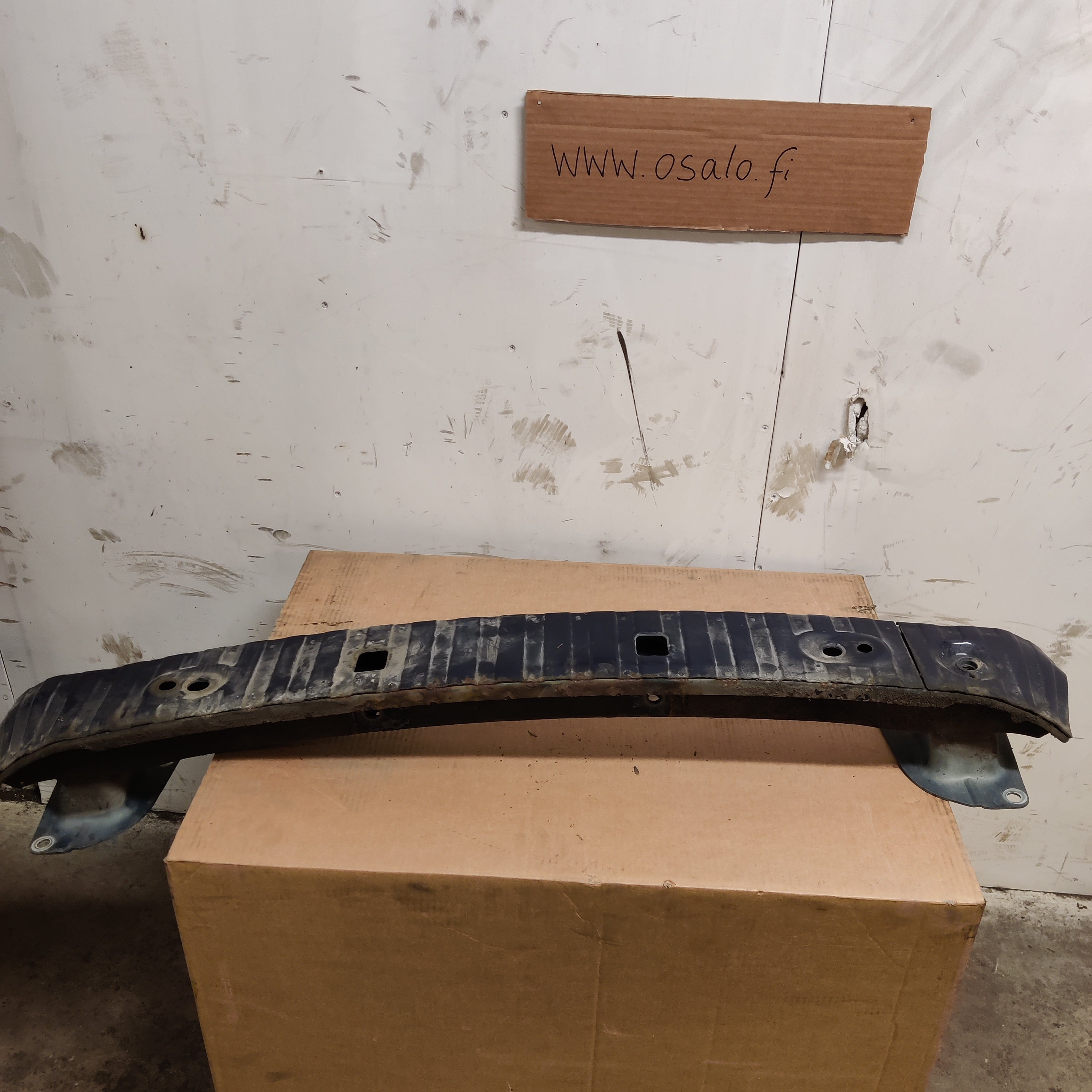 Takapuskuri palkki Volvo V50 1.8 bensa 2004