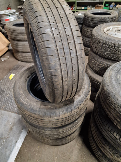 Kesärengassarja Goodyear efficiengrip SUV 4x4 215/65 R16 KÄYTETYT