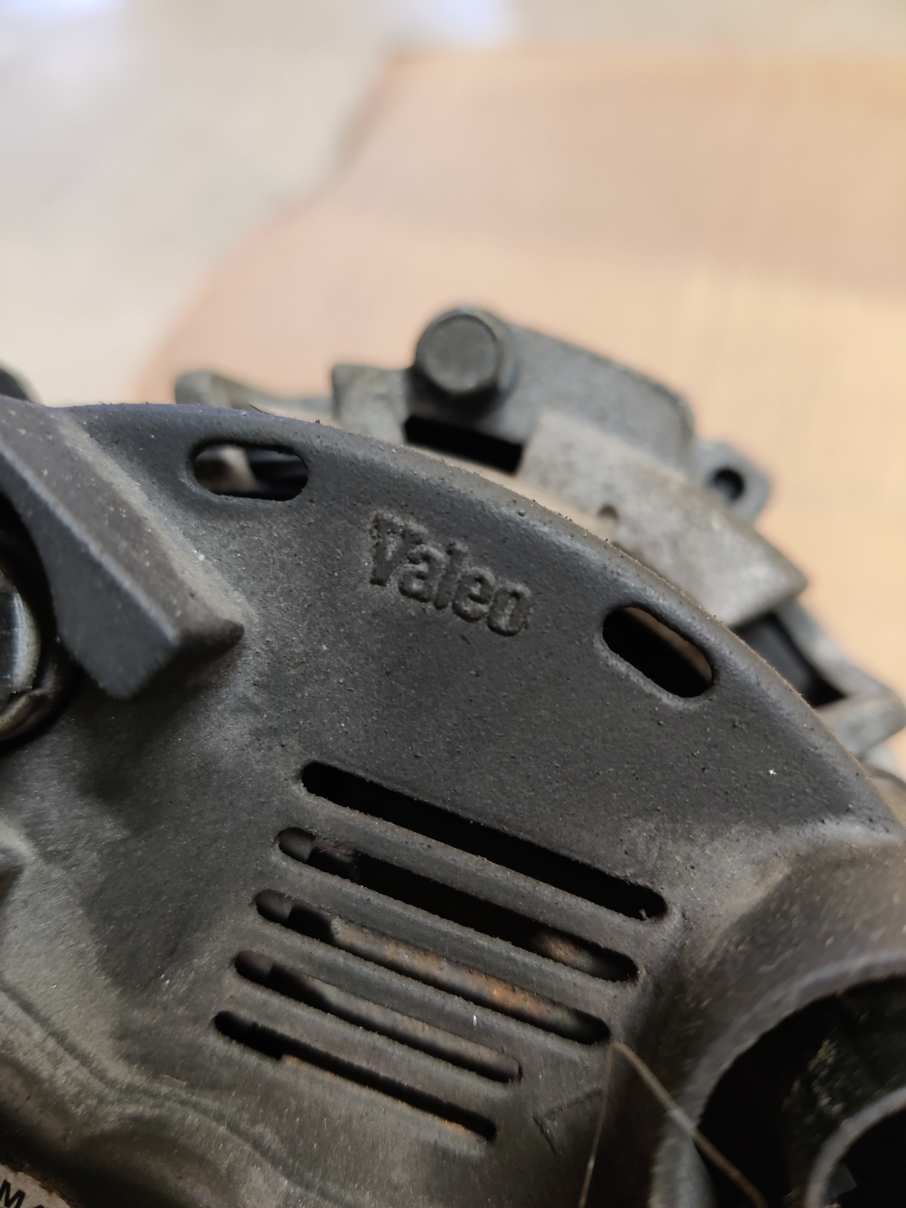 Valeo laturi Volkswagen Passat 1.9 TDI 2003 28-3705