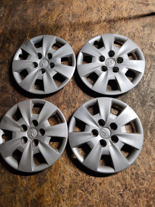 Pölykapselisarja 15" Hyundai I30 2007-2012, 52960-2L000