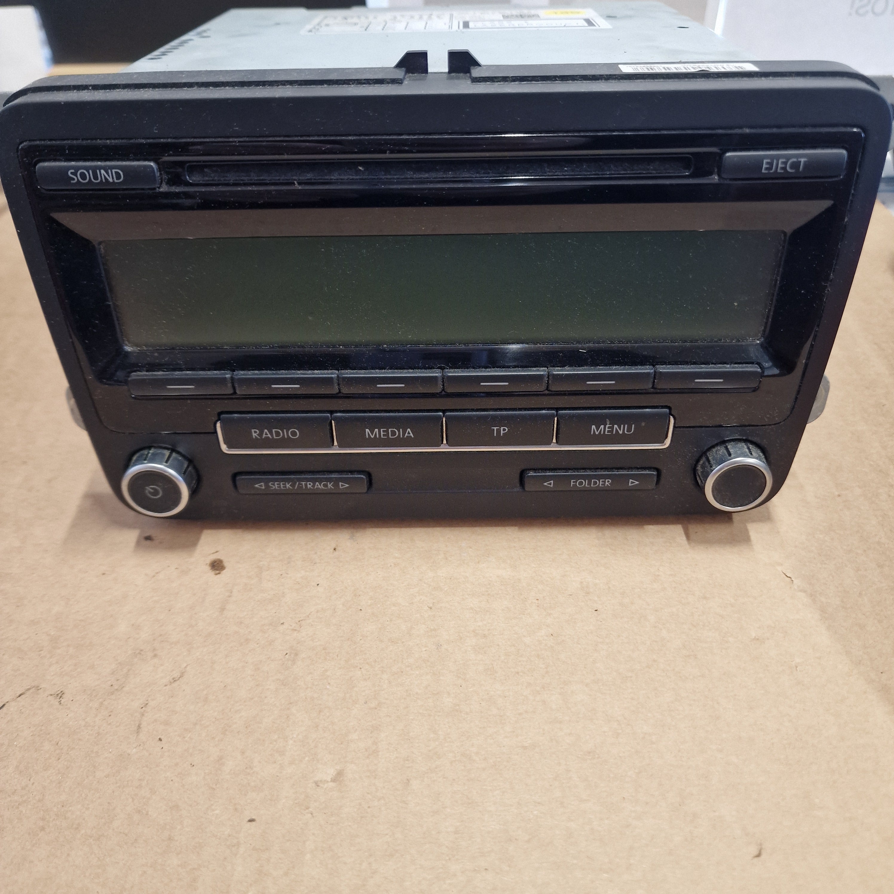 Radio, Volkswagen Passat B7 Variant 365 1.6 TDI diesel 2011, 1K0035186AA