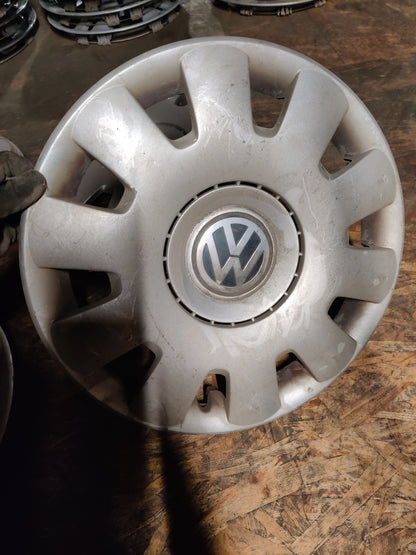 Pölykapselisarja 15" VW Golf IV (1998-2006), 1J0601147P