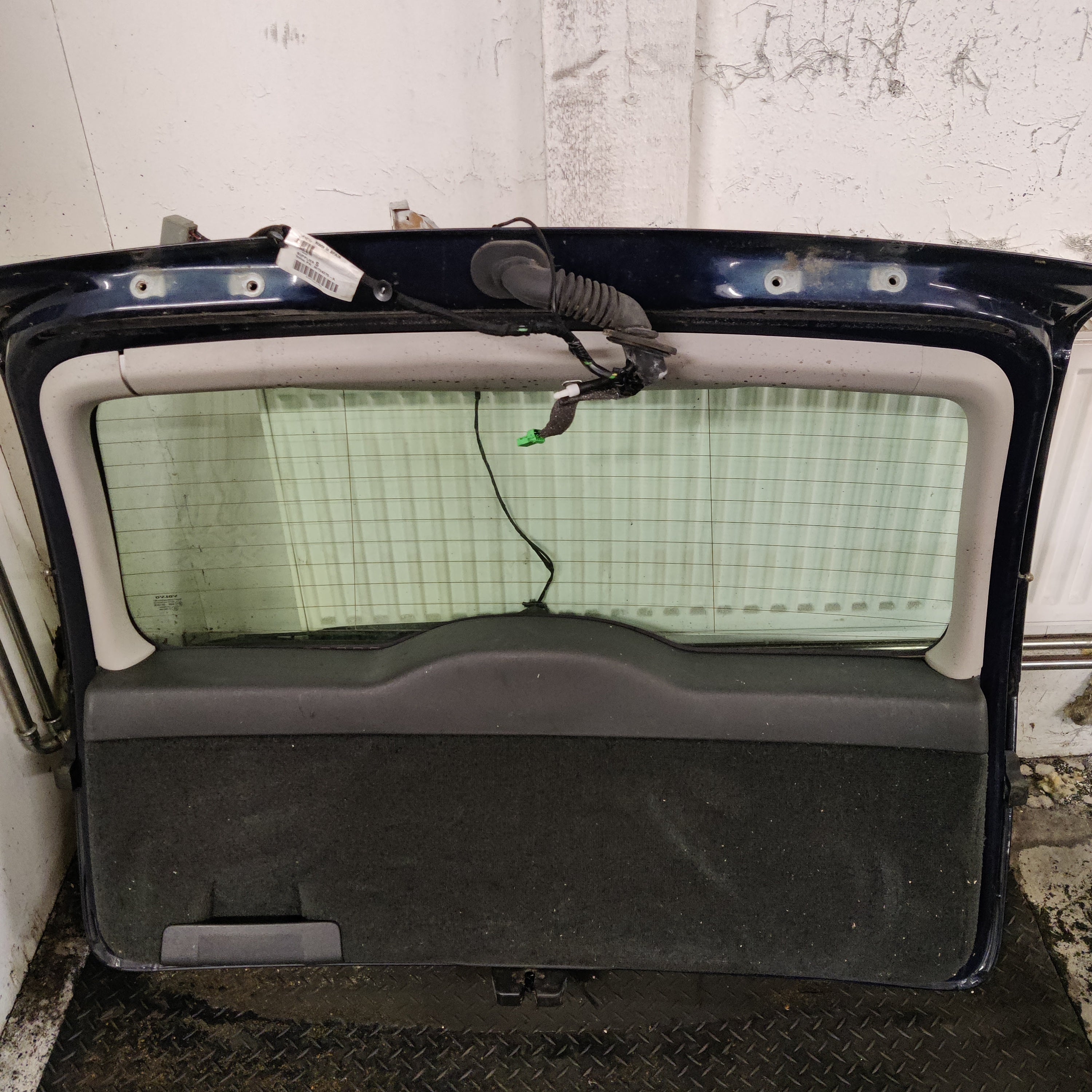 Takaluukku / takakansi Volvo V50 1.8 bensa 2004