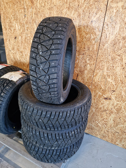 Goodyear Ultra Grip 185/ 65 R 15 88T Nastarengassarja KÄYTETTY